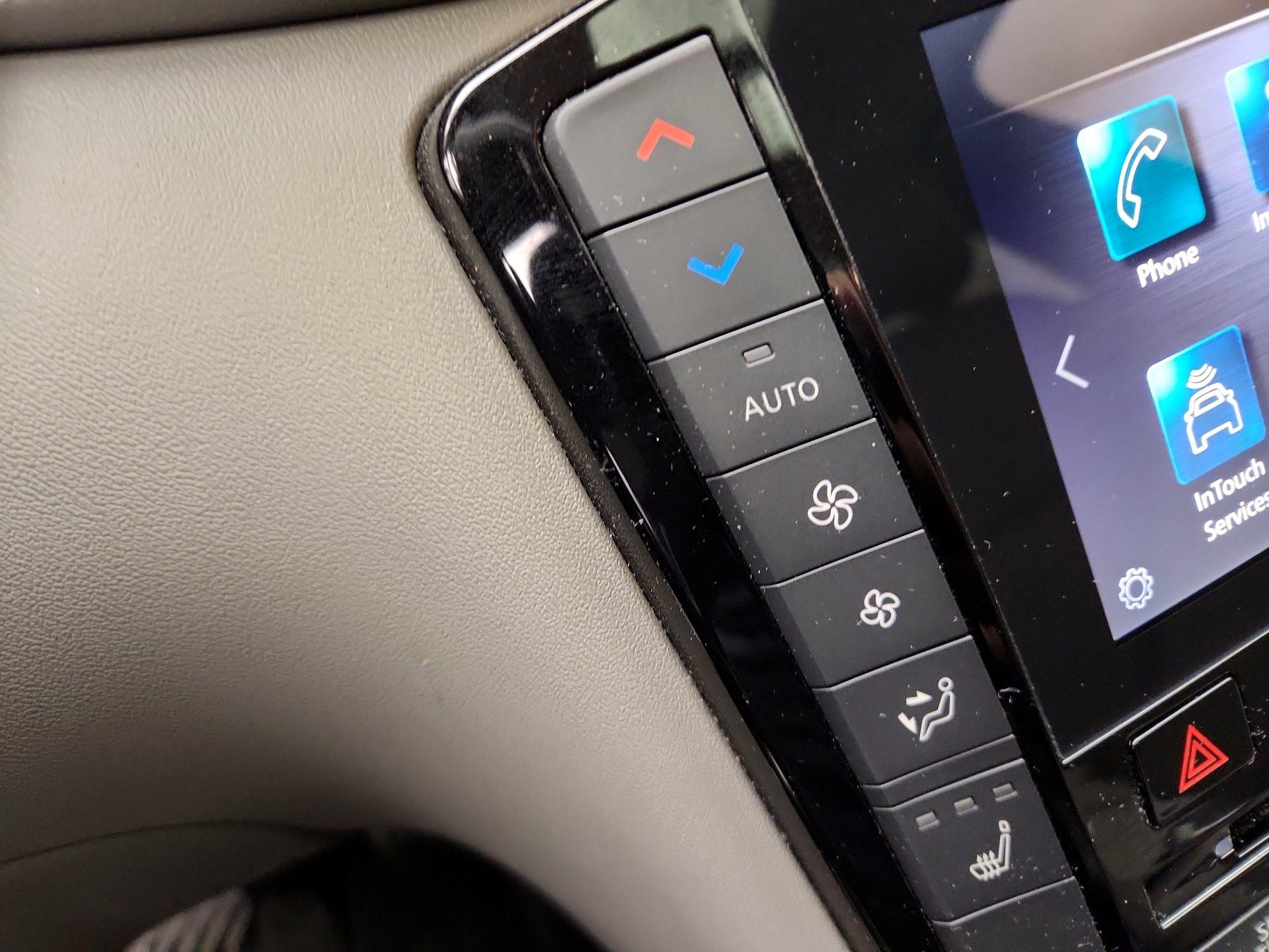 Thumbnail: 2023 INFINITI QX50 - 16