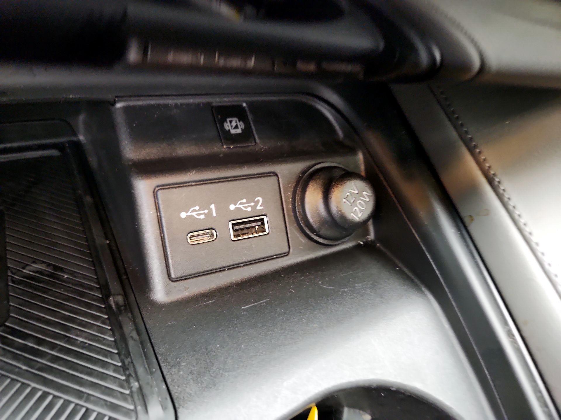 Thumbnail: 2023 INFINITI QX50 - 18