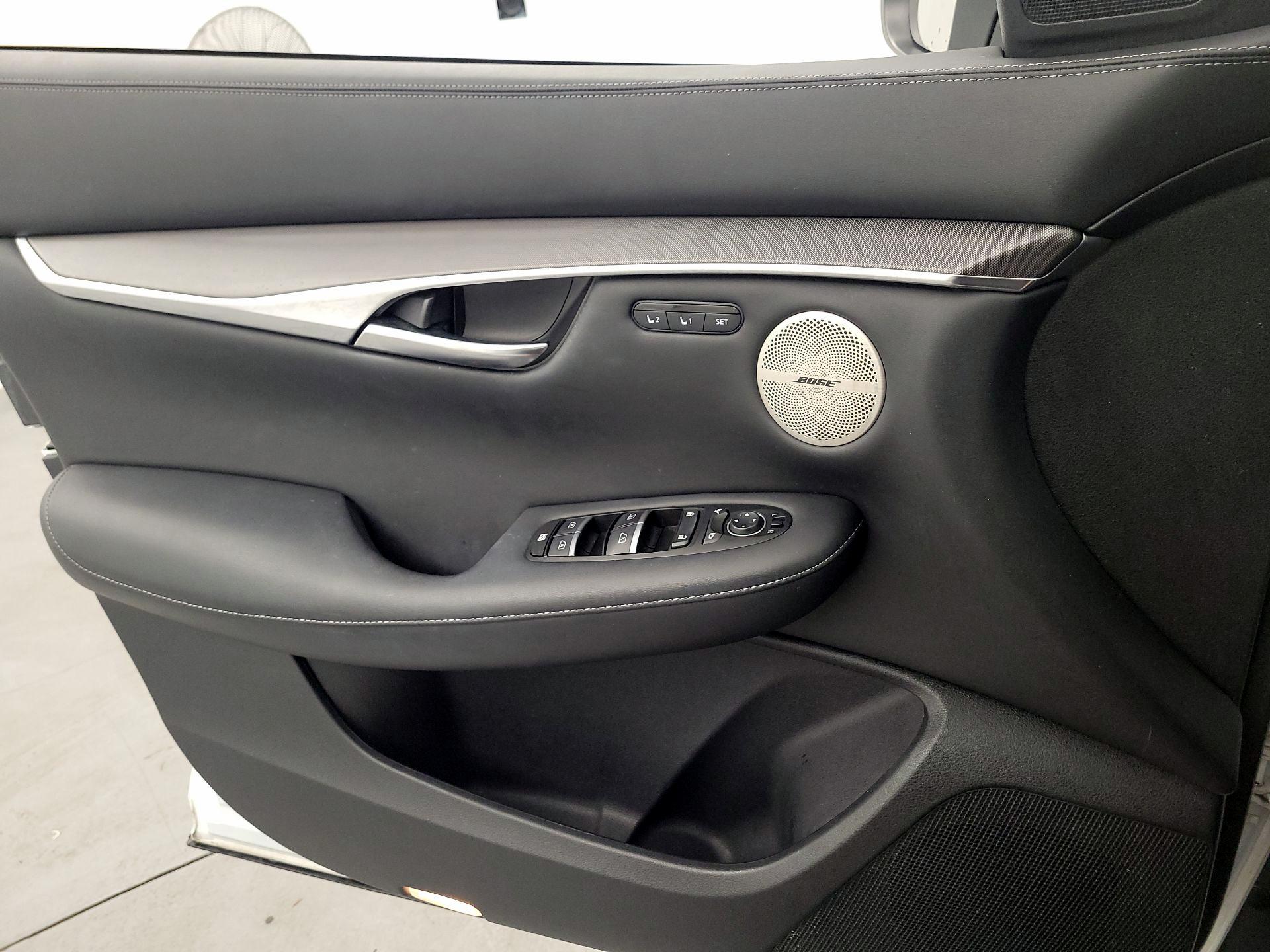 Thumbnail: 2023 INFINITI QX50 - 12