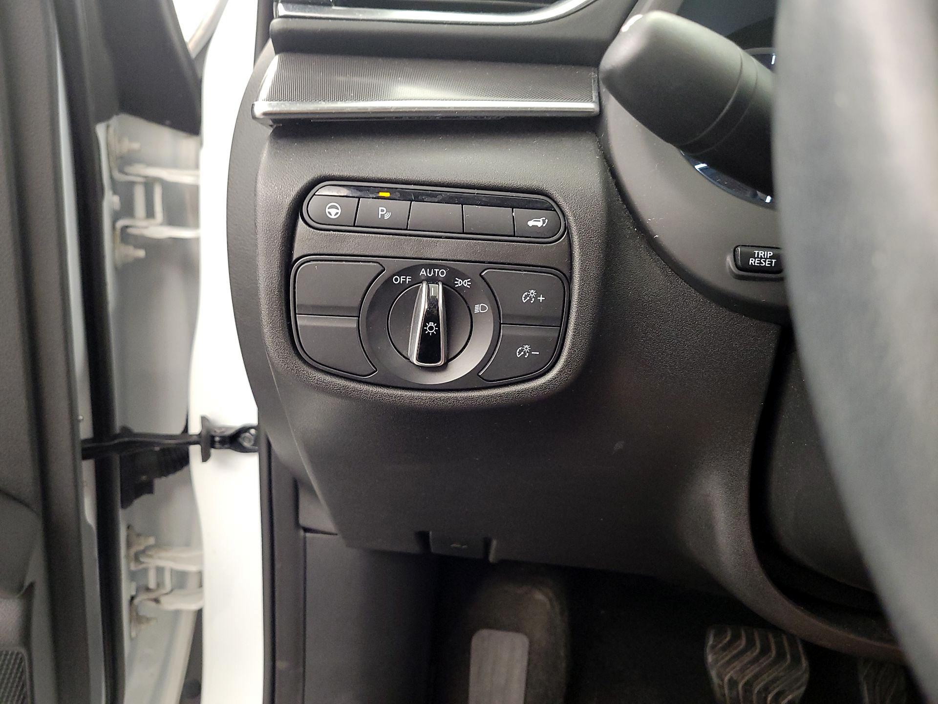 Thumbnail: 2023 INFINITI QX50 - 13