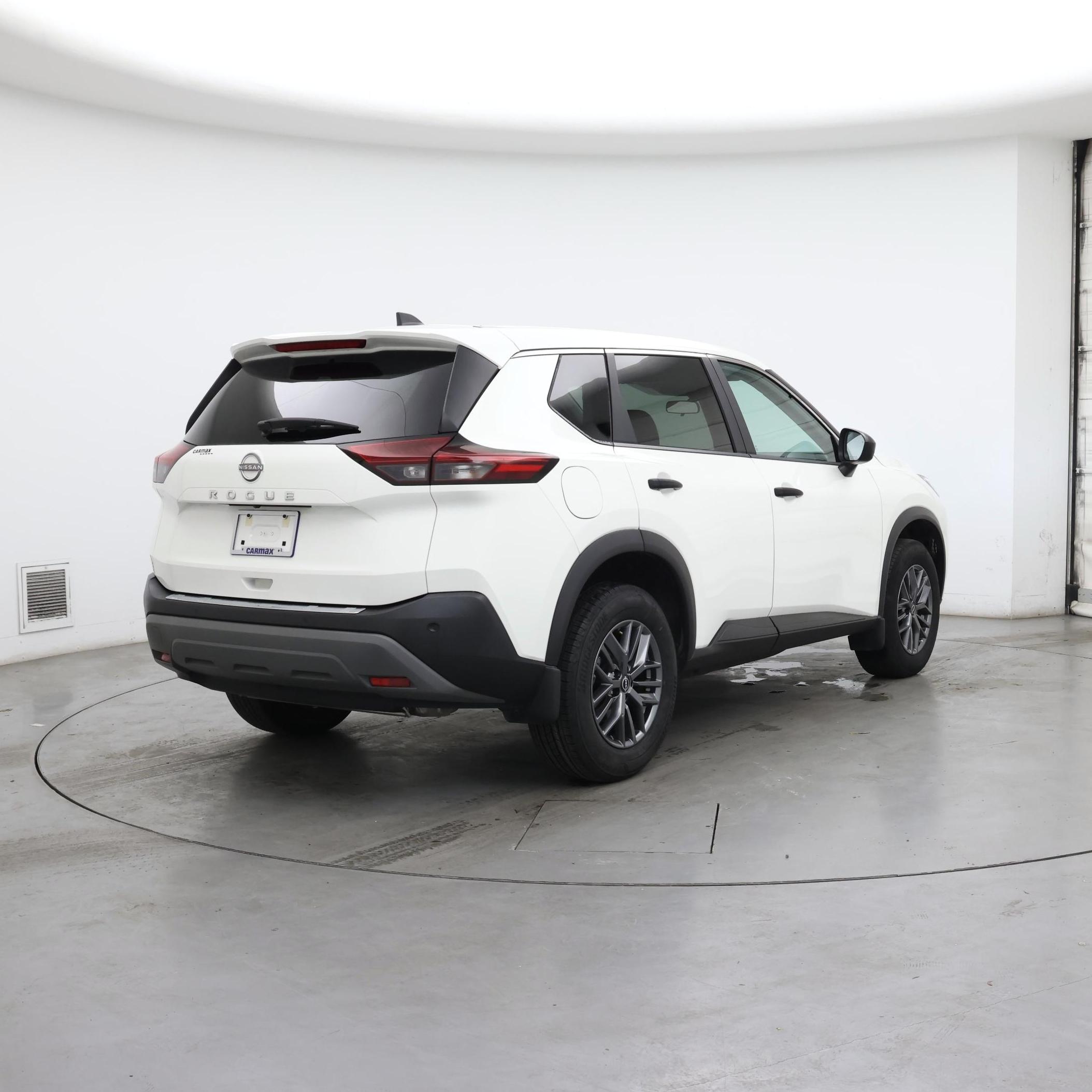 Thumbnail: 2023 Nissan Rogue - 8