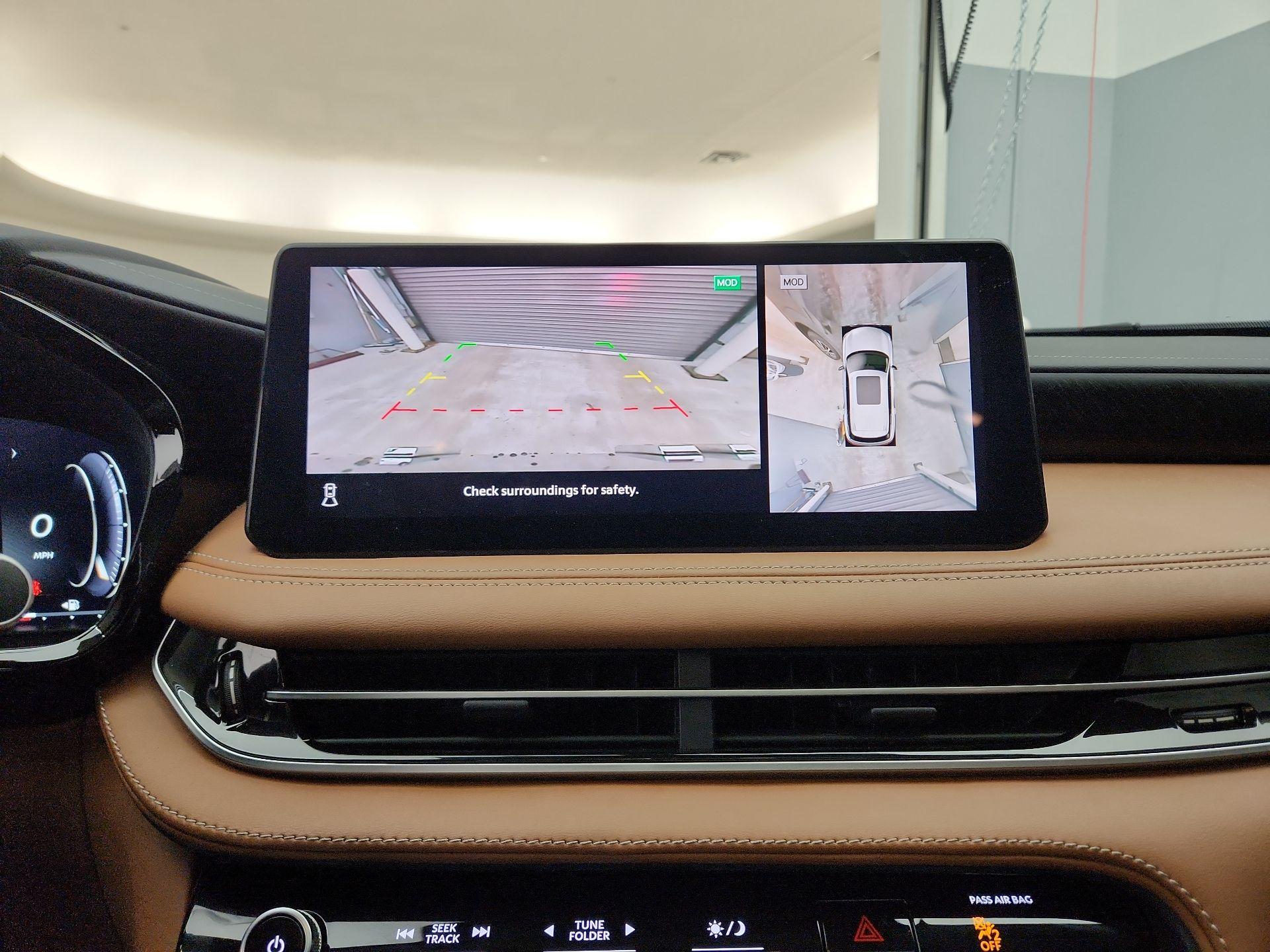 Thumbnail: 2023 INFINITI QX60 - 14