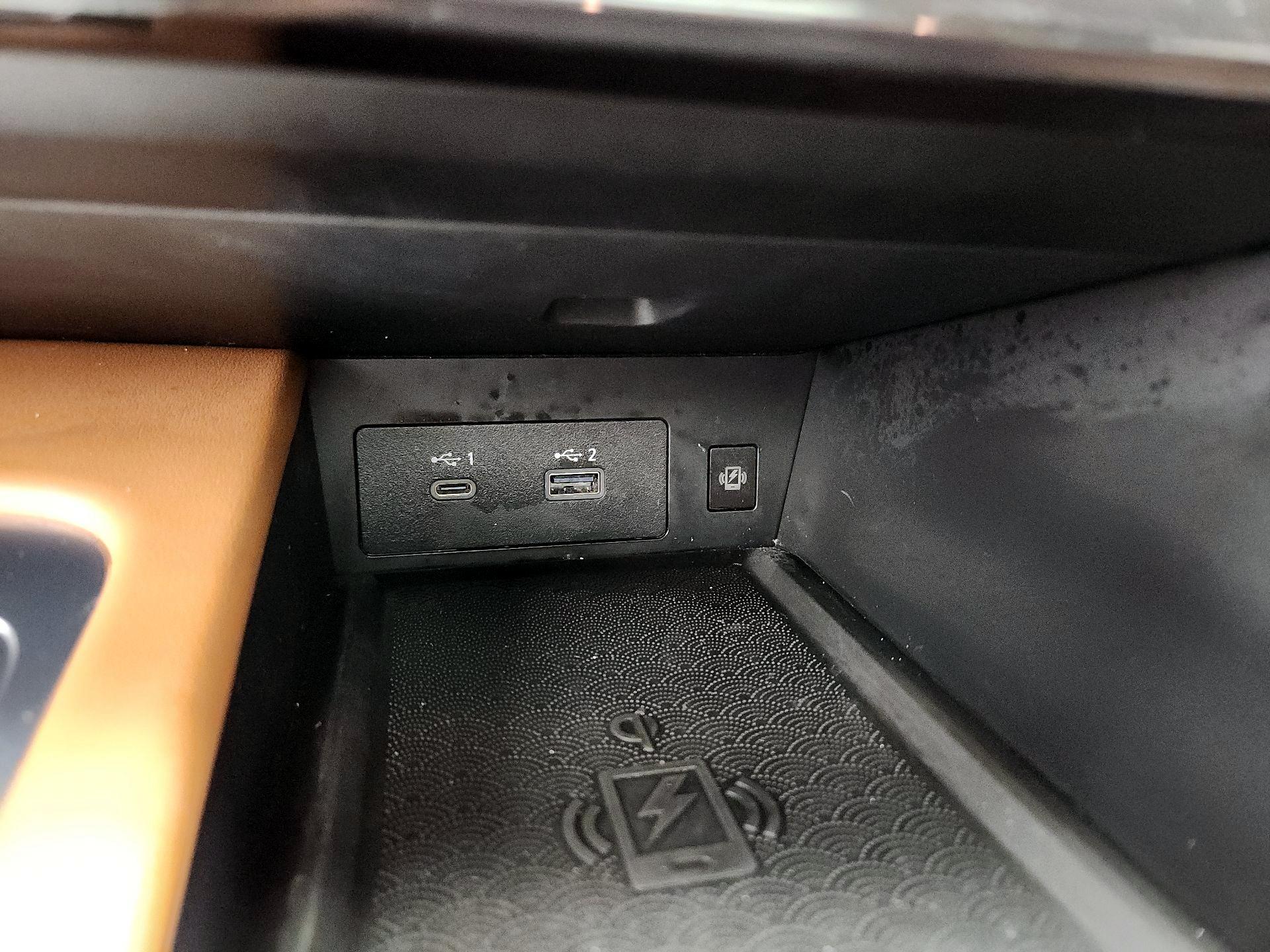 Thumbnail: 2023 INFINITI QX60 - 18