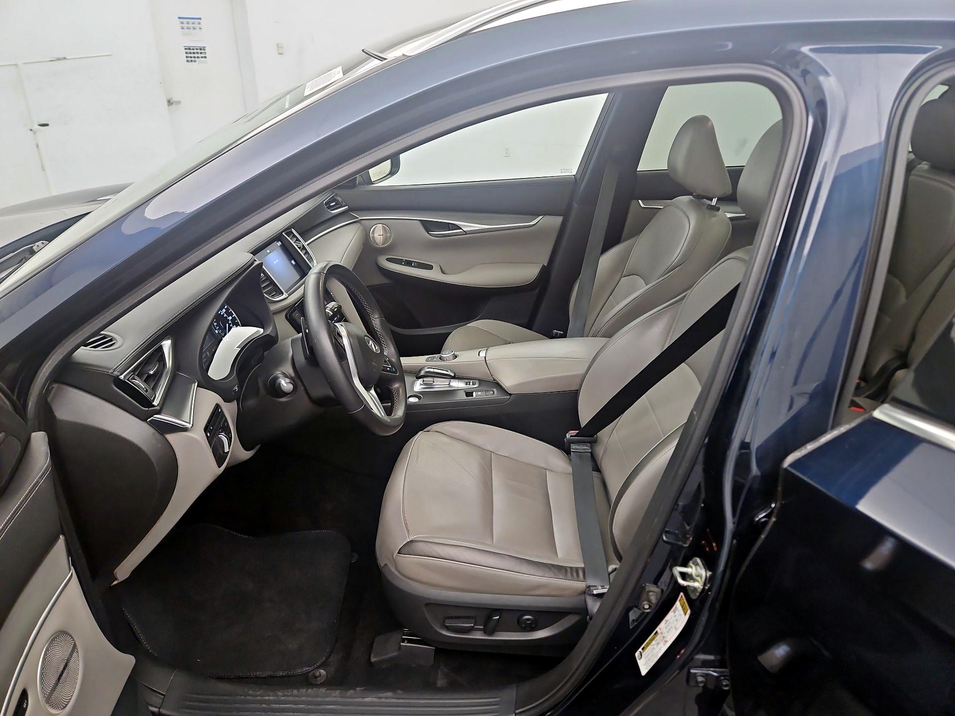 Thumbnail: 2023 INFINITI QX50 - 11