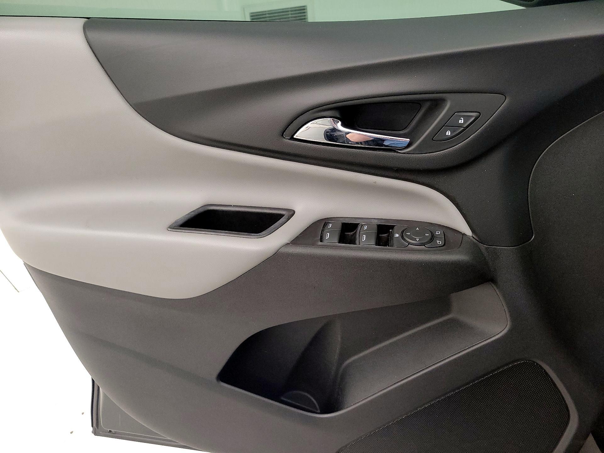 Thumbnail: 2020 Chevrolet Equinox - 12