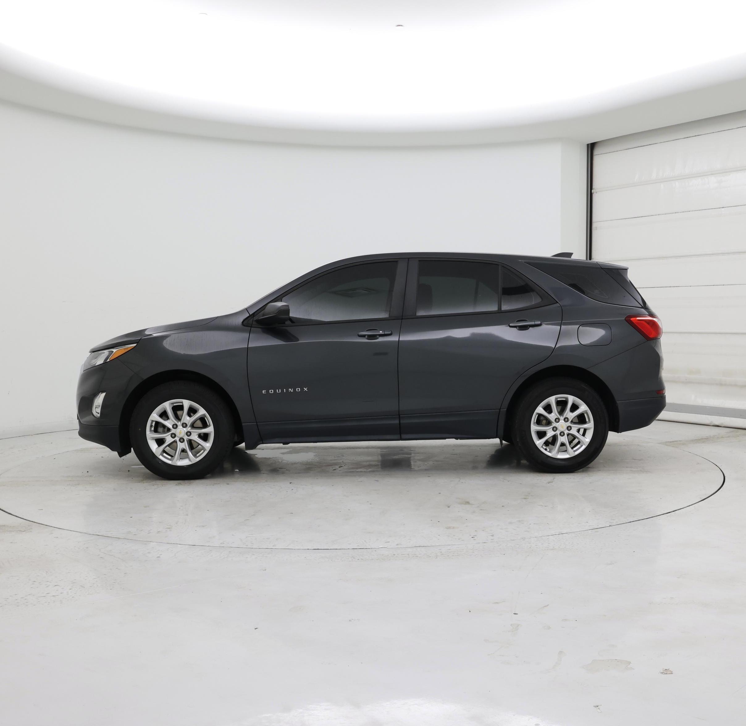 Thumbnail: 2020 Chevrolet Equinox - 3