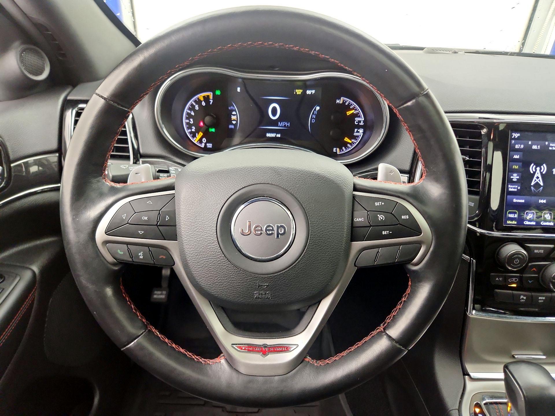 Thumbnail: 2021 Jeep Grand Cherokee - 10