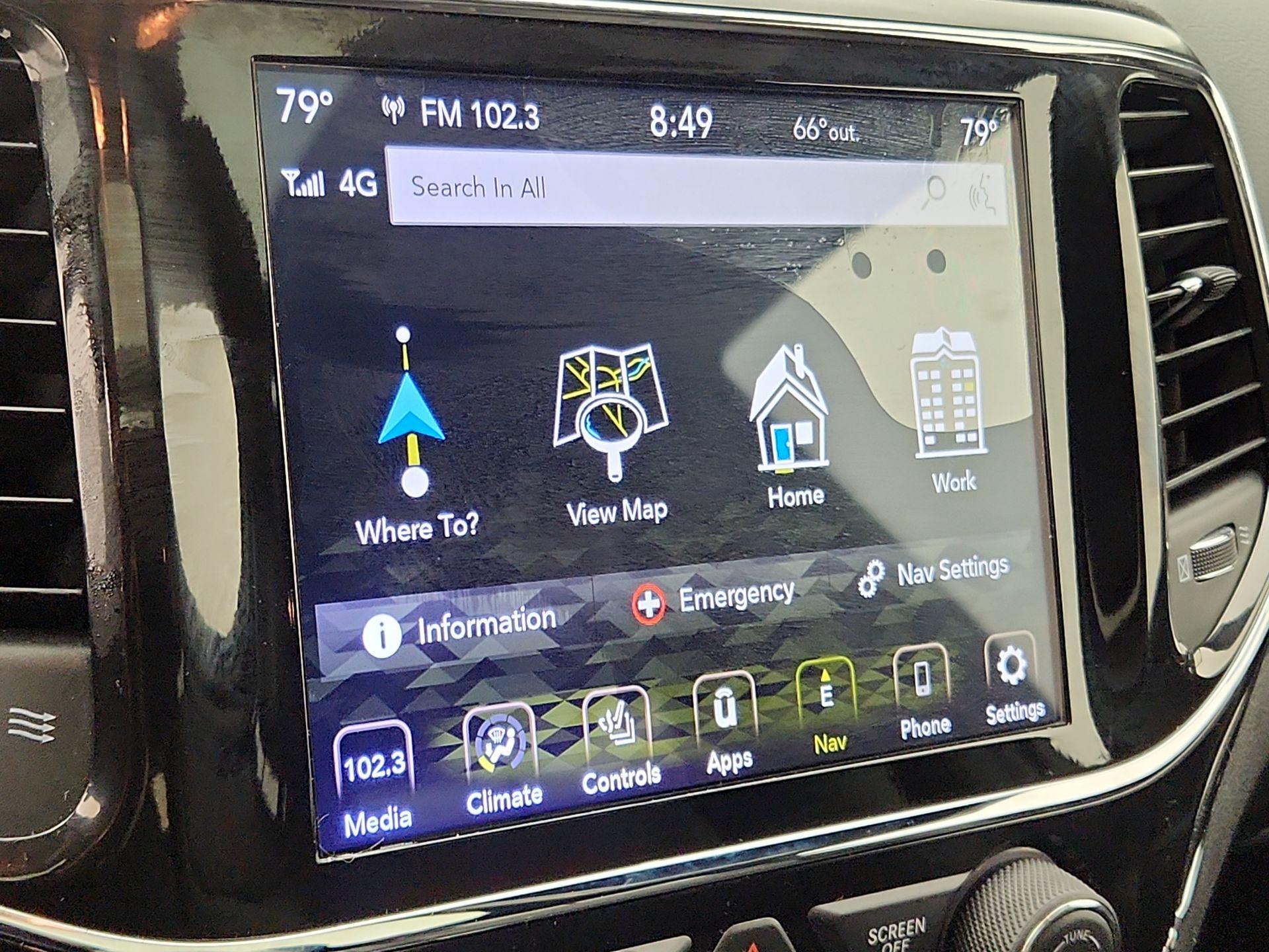 Thumbnail: 2021 Jeep Grand Cherokee - 14