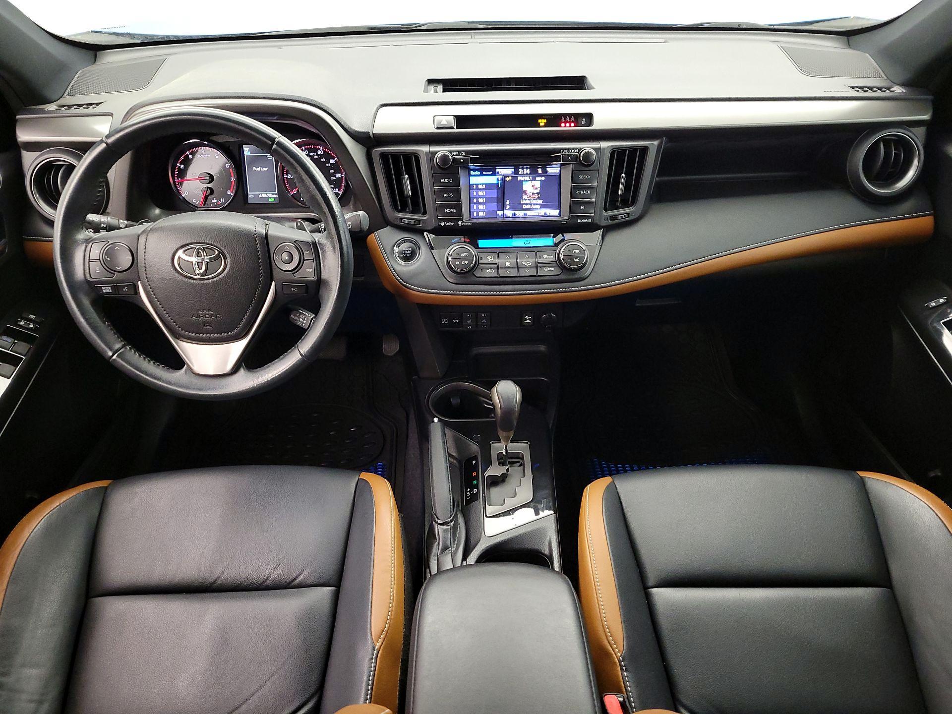 Thumbnail: 2017 Toyota RAV4 - 9