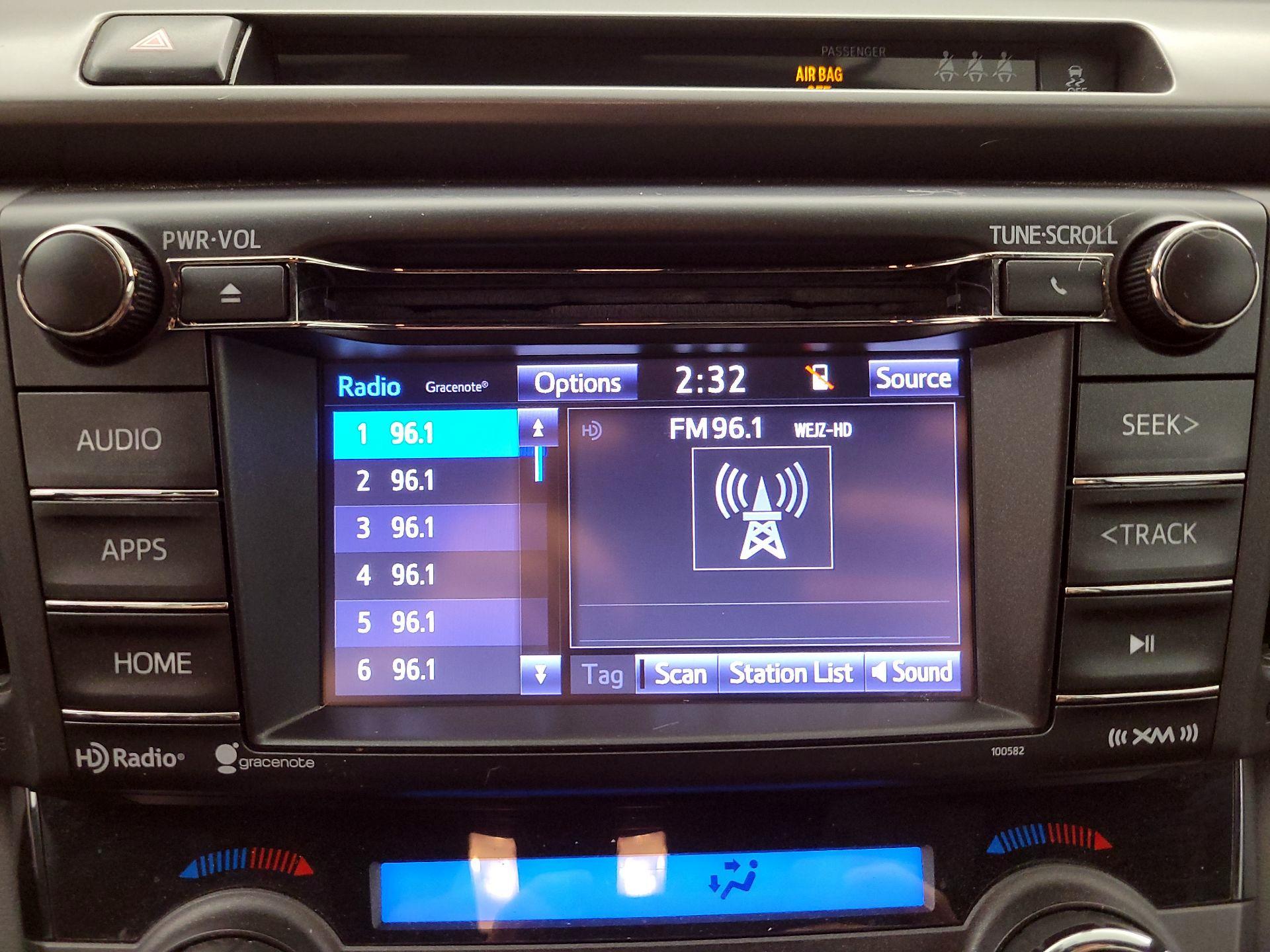 Thumbnail: 2017 Toyota RAV4 - 15