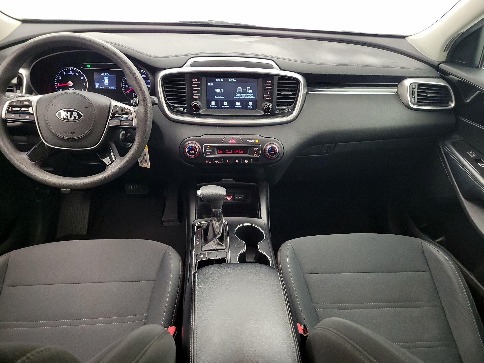 Thumbnail: 2019 Kia Sorento - 9