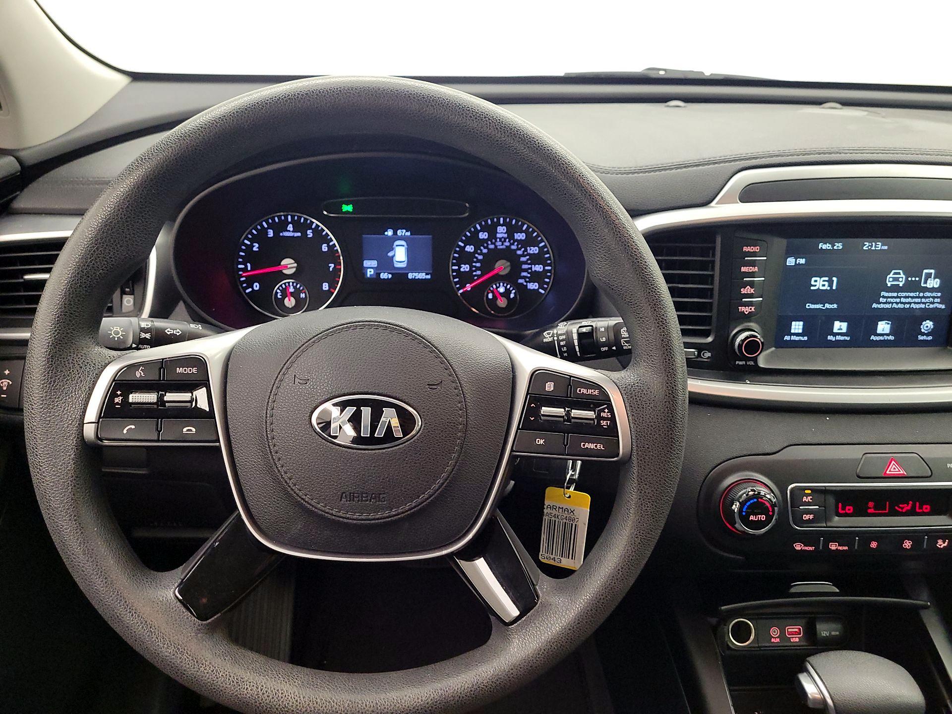 Thumbnail: 2019 Kia Sorento - 10