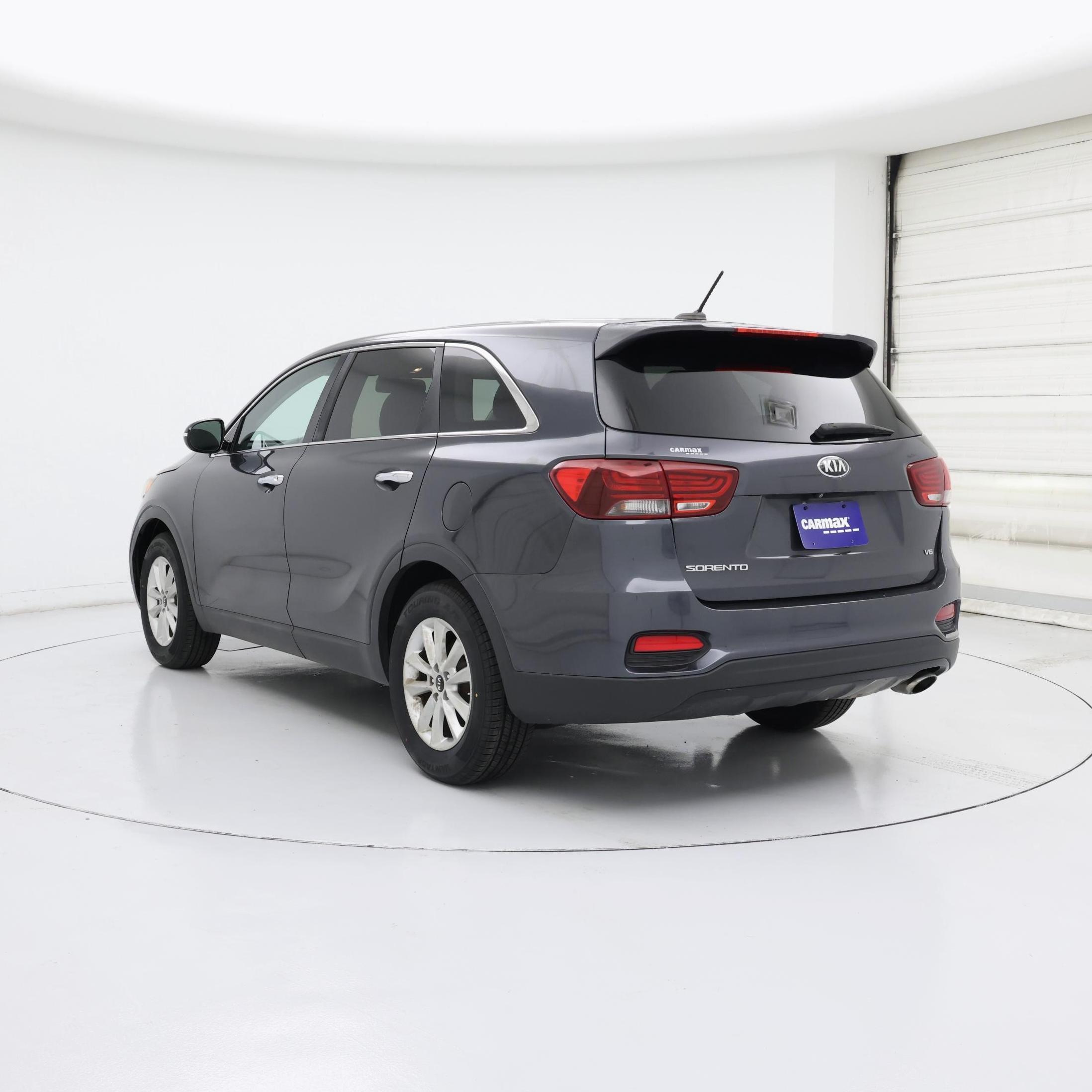 Thumbnail: 2019 Kia Sorento - 2