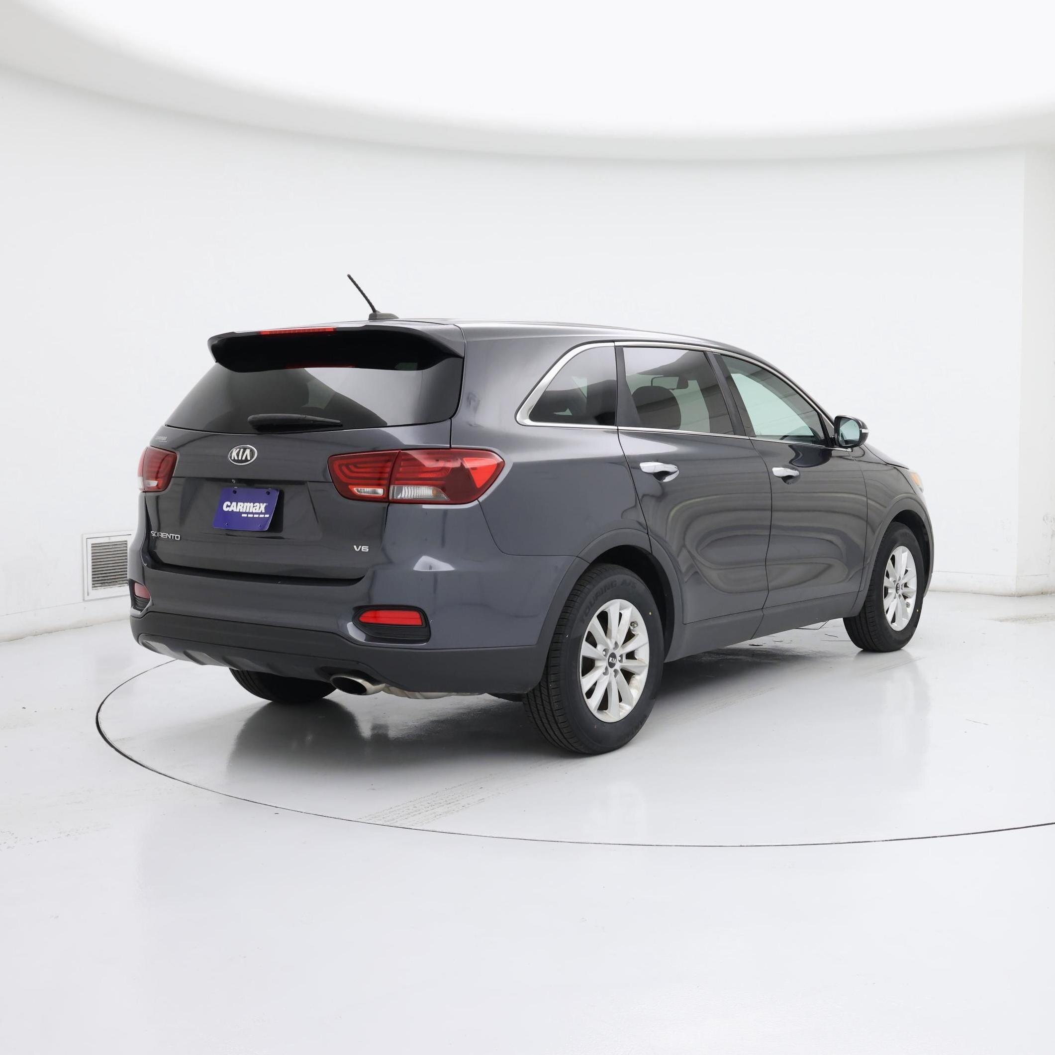 Thumbnail: 2019 Kia Sorento - 8