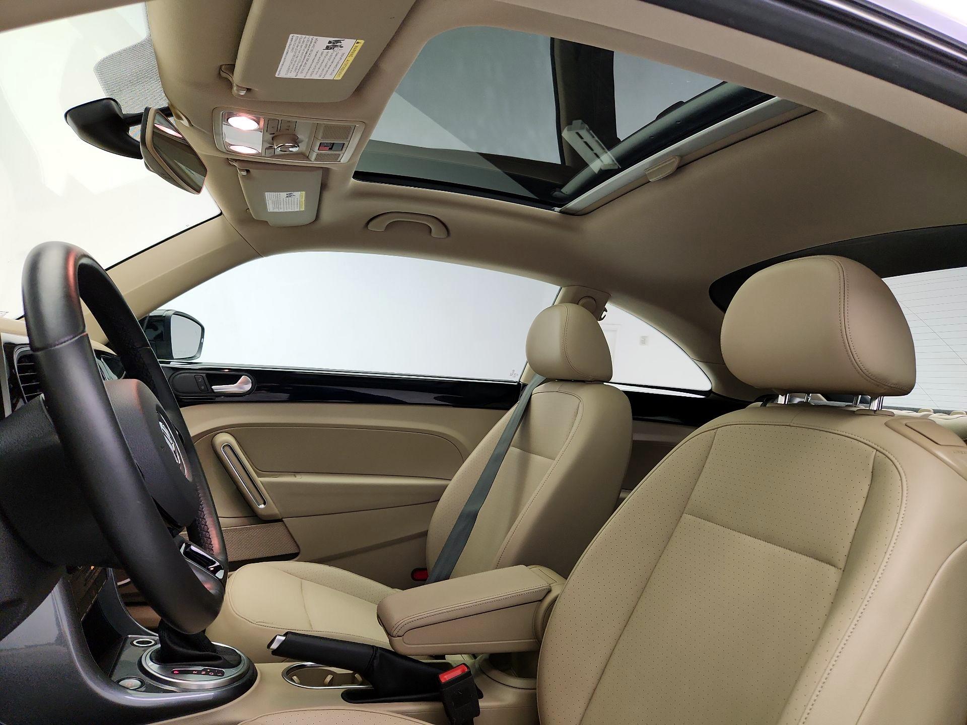 Thumbnail: 2018 Volkswagen Beetle - 19