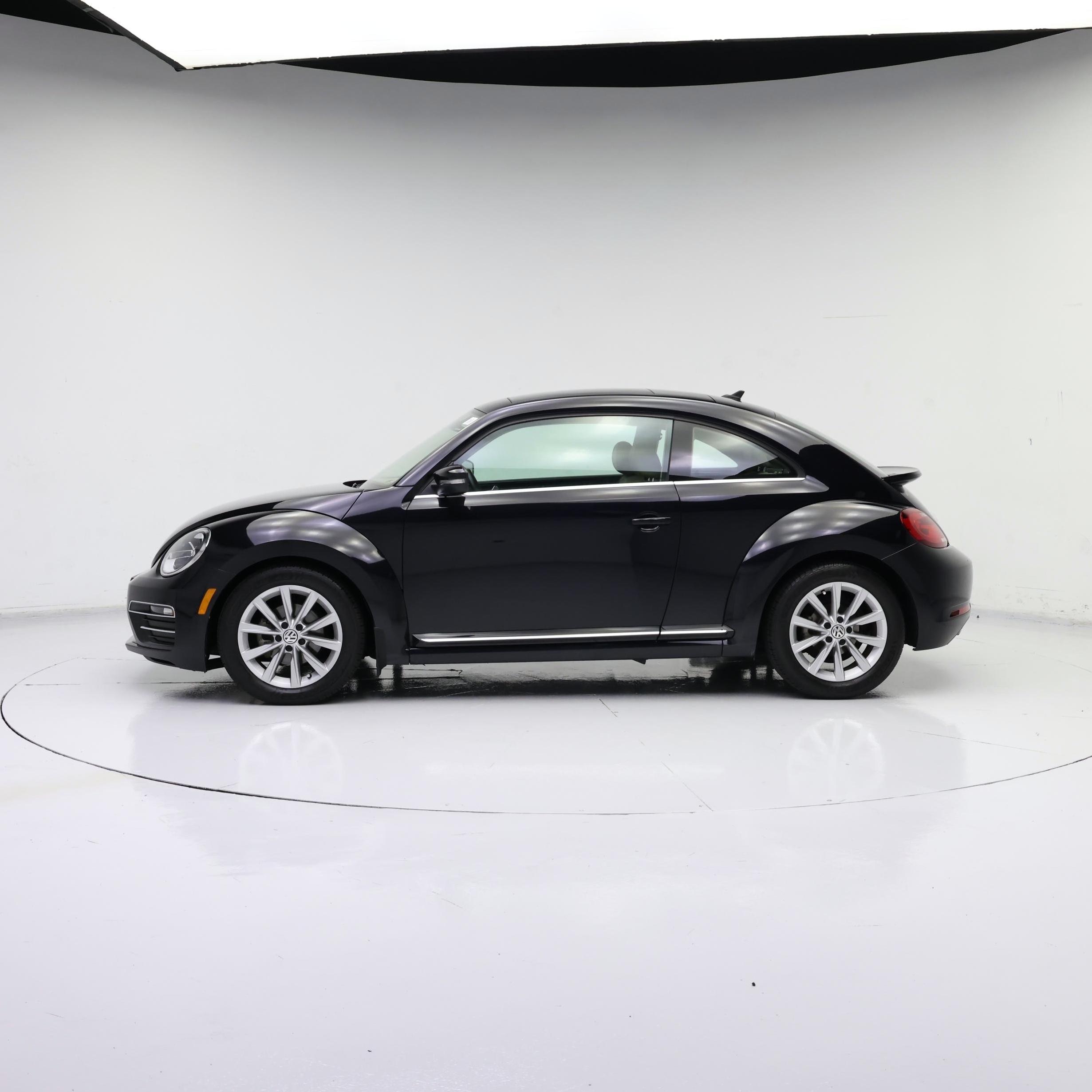 Thumbnail: 2018 Volkswagen Beetle - 3