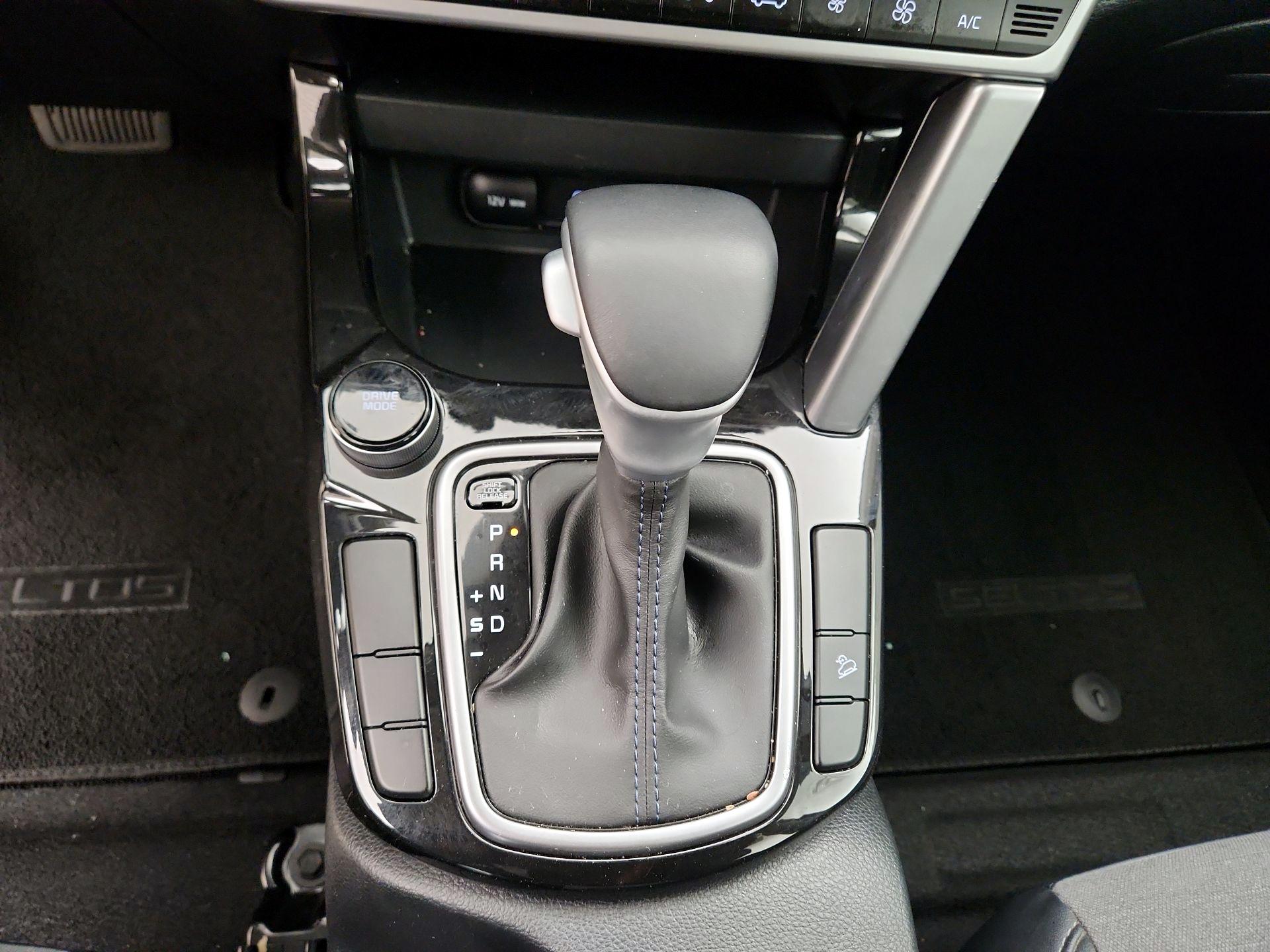 Thumbnail: 2023 Kia Seltos - 17