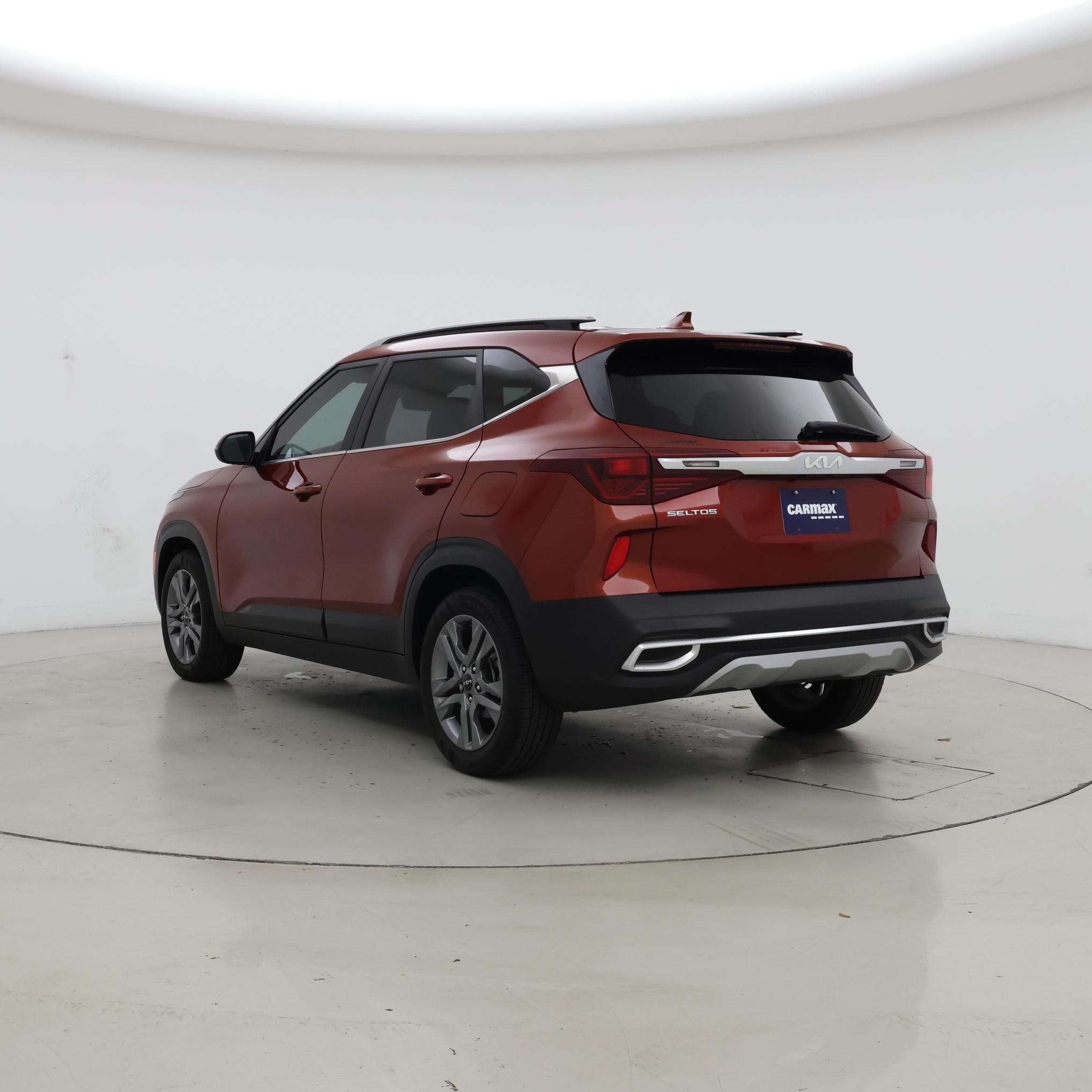 Thumbnail: 2023 Kia Seltos - 2