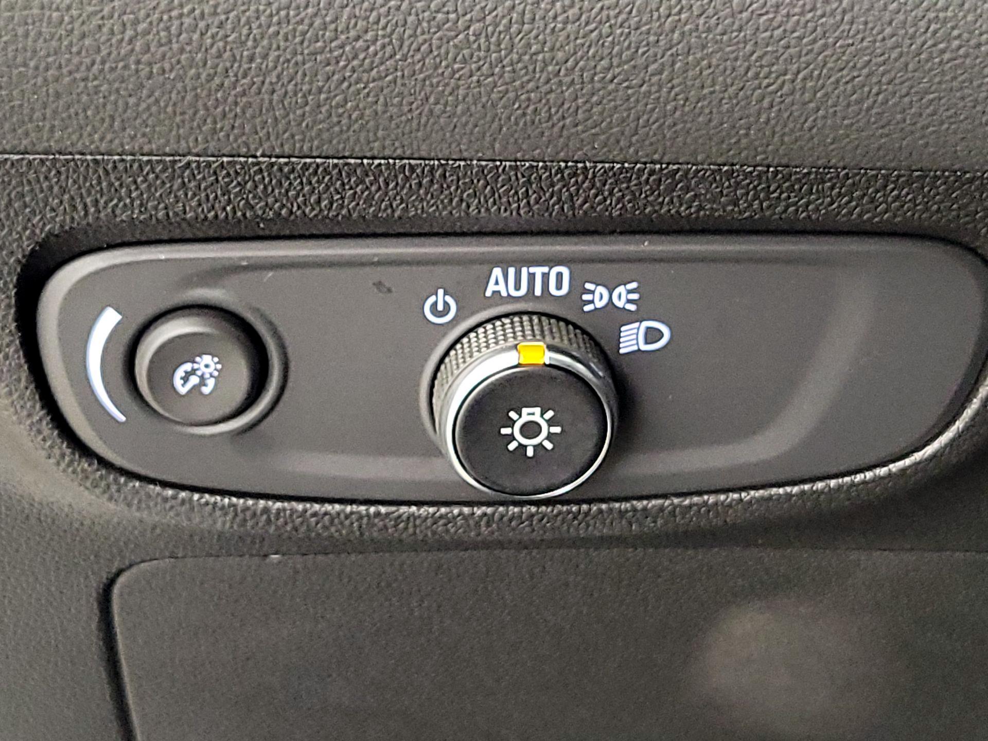 Thumbnail: 2025 Buick Encore GX - 13