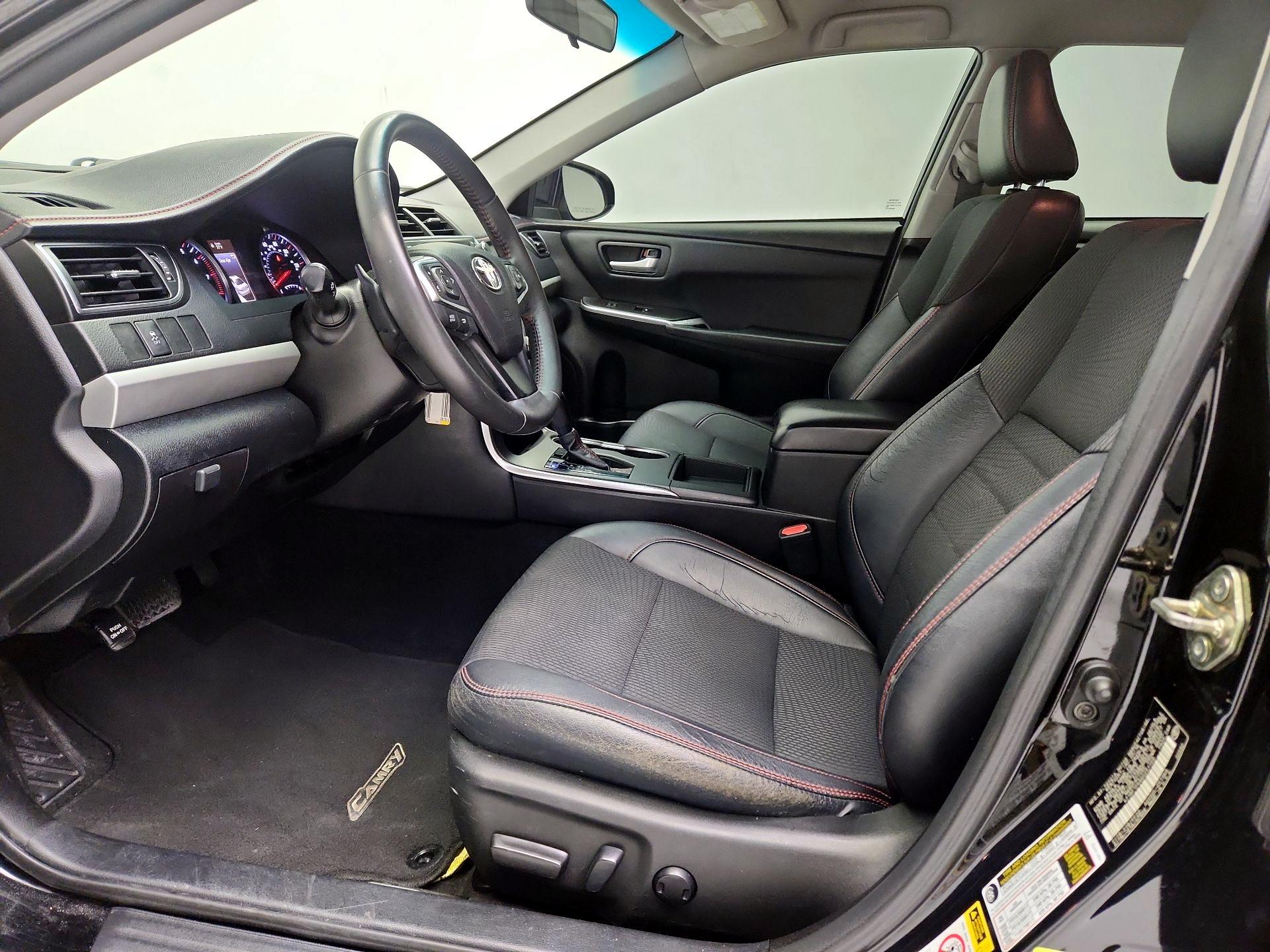 Thumbnail: 2016 Toyota Camry - 11