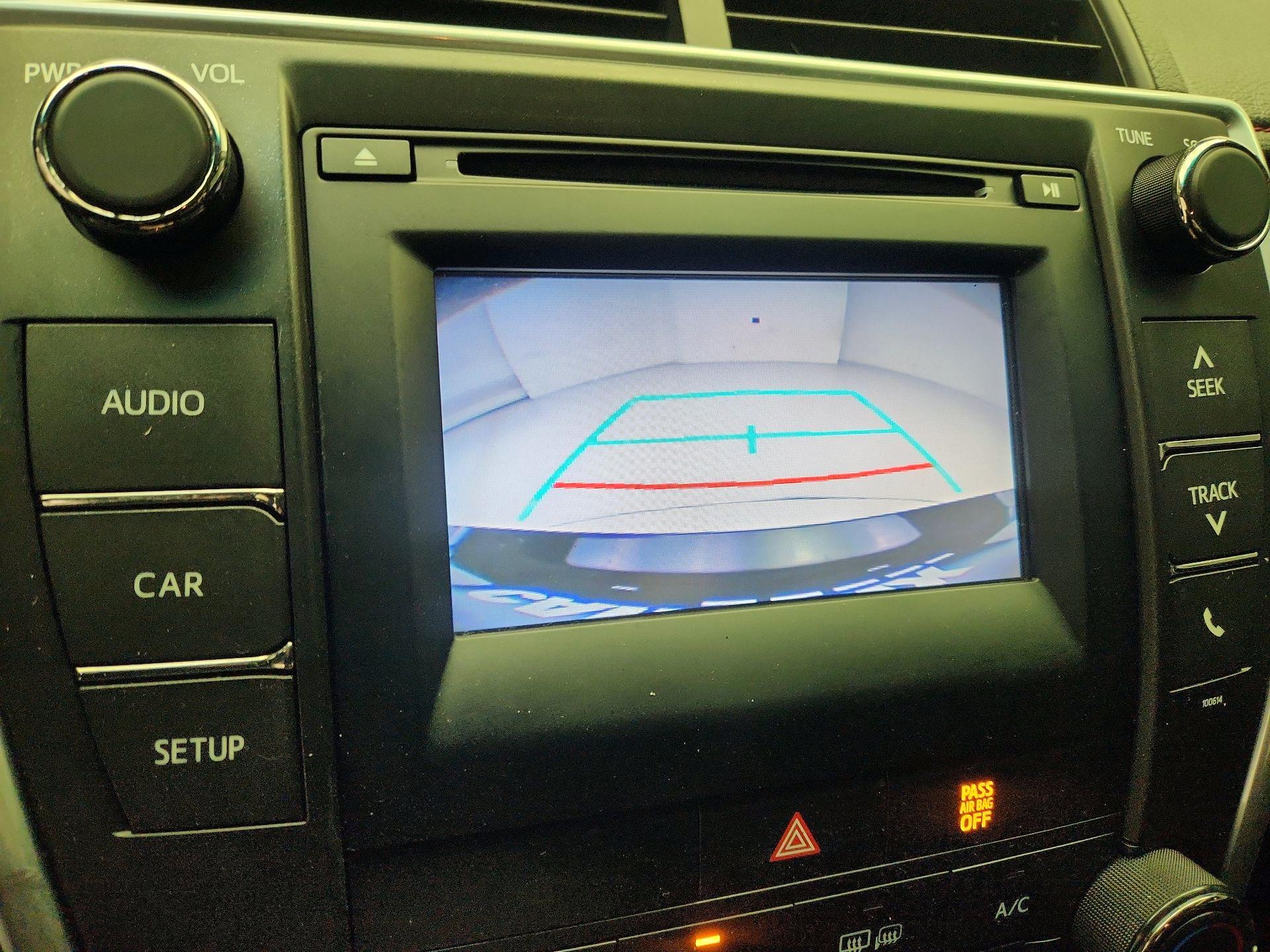 Thumbnail: 2016 Toyota Camry - 14