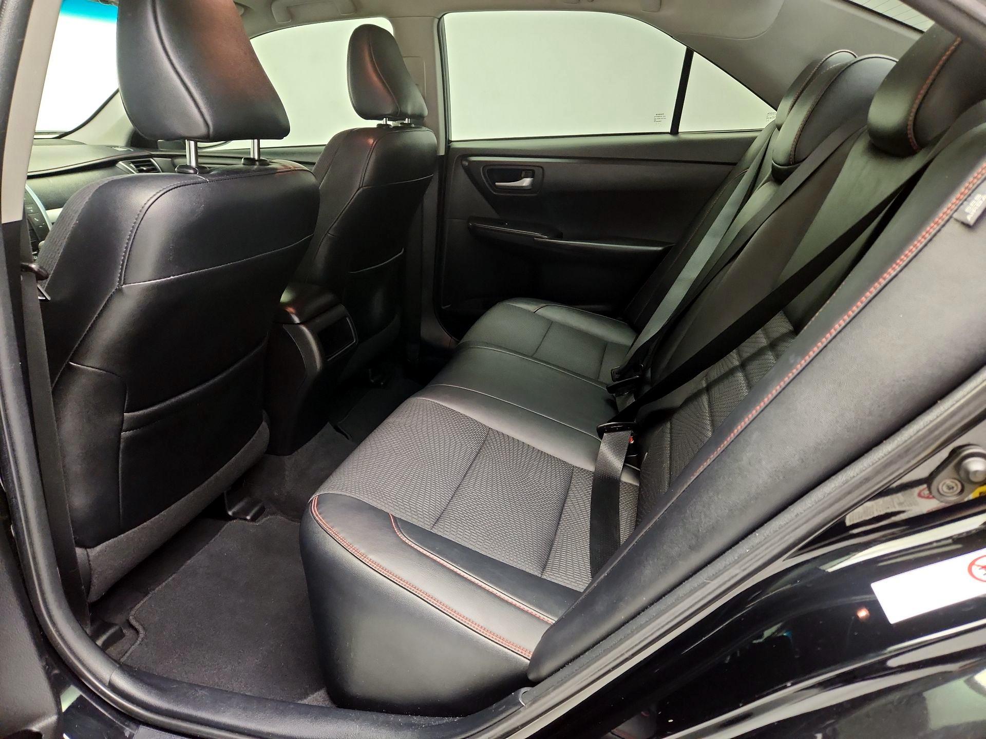 Thumbnail: 2016 Toyota Camry - 19