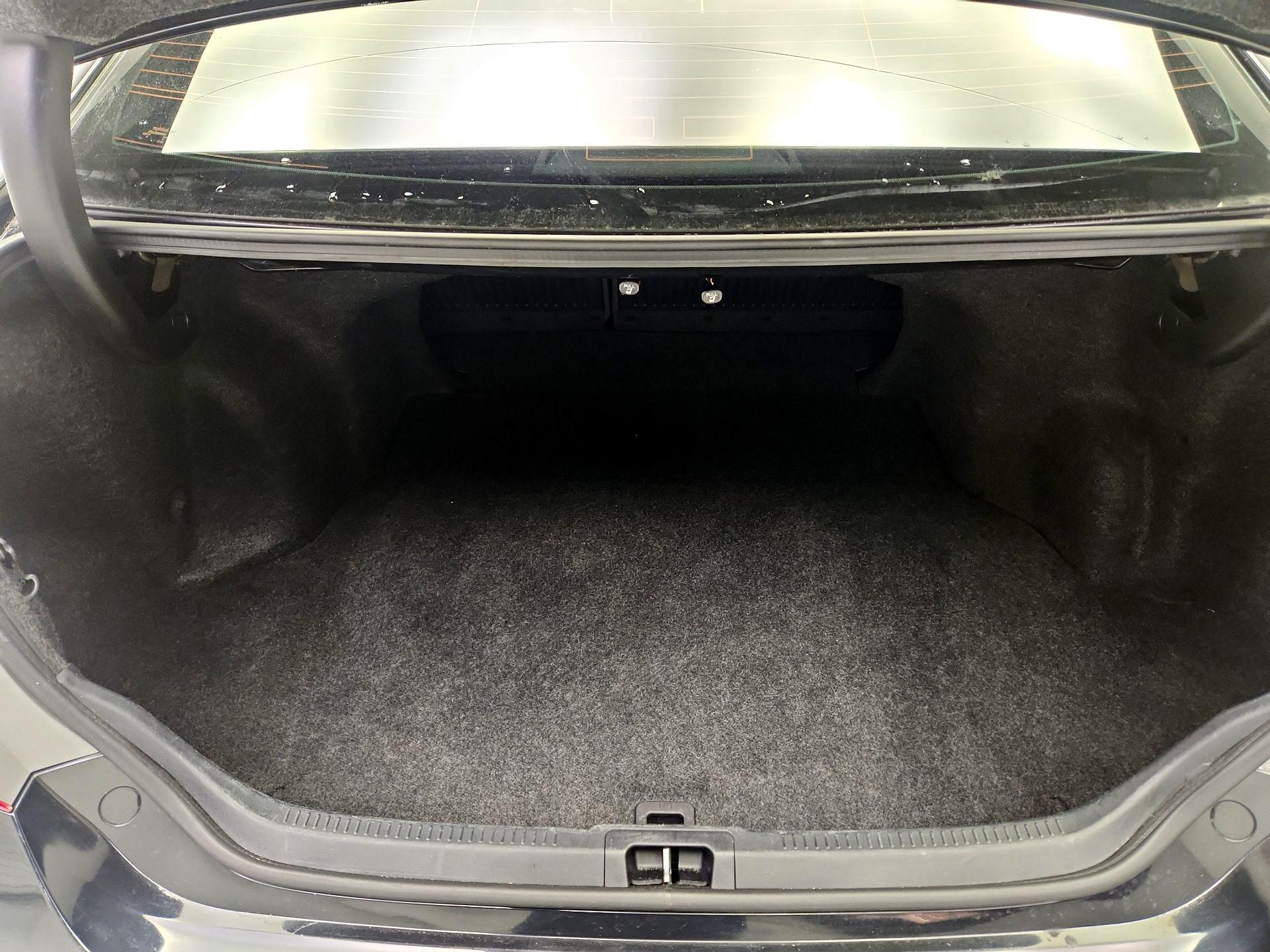 Thumbnail: 2016 Toyota Camry - 20