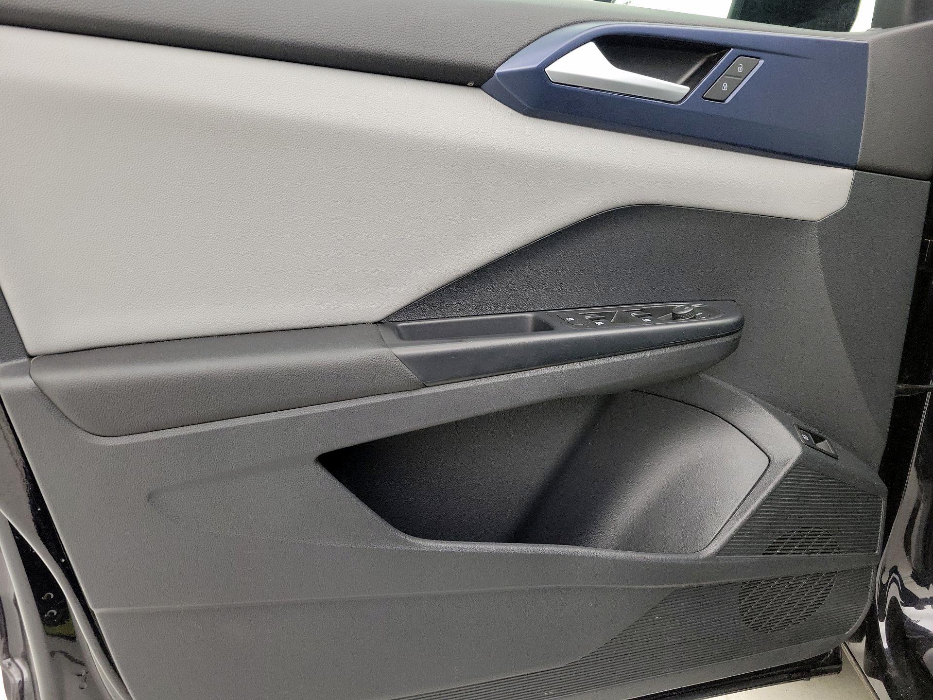 Thumbnail: 2023 Volkswagen Taos - 12
