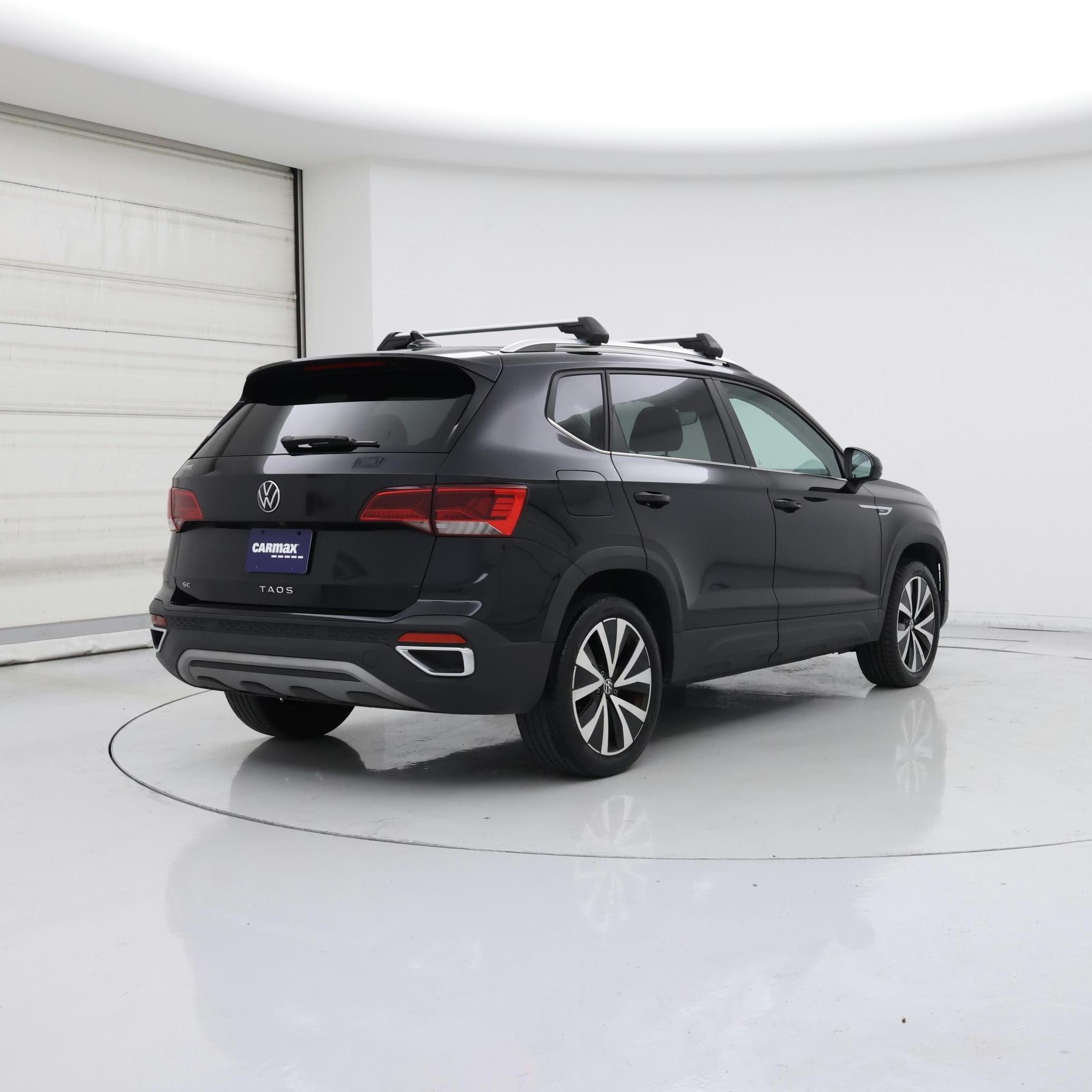 Thumbnail: 2023 Volkswagen Taos - 8