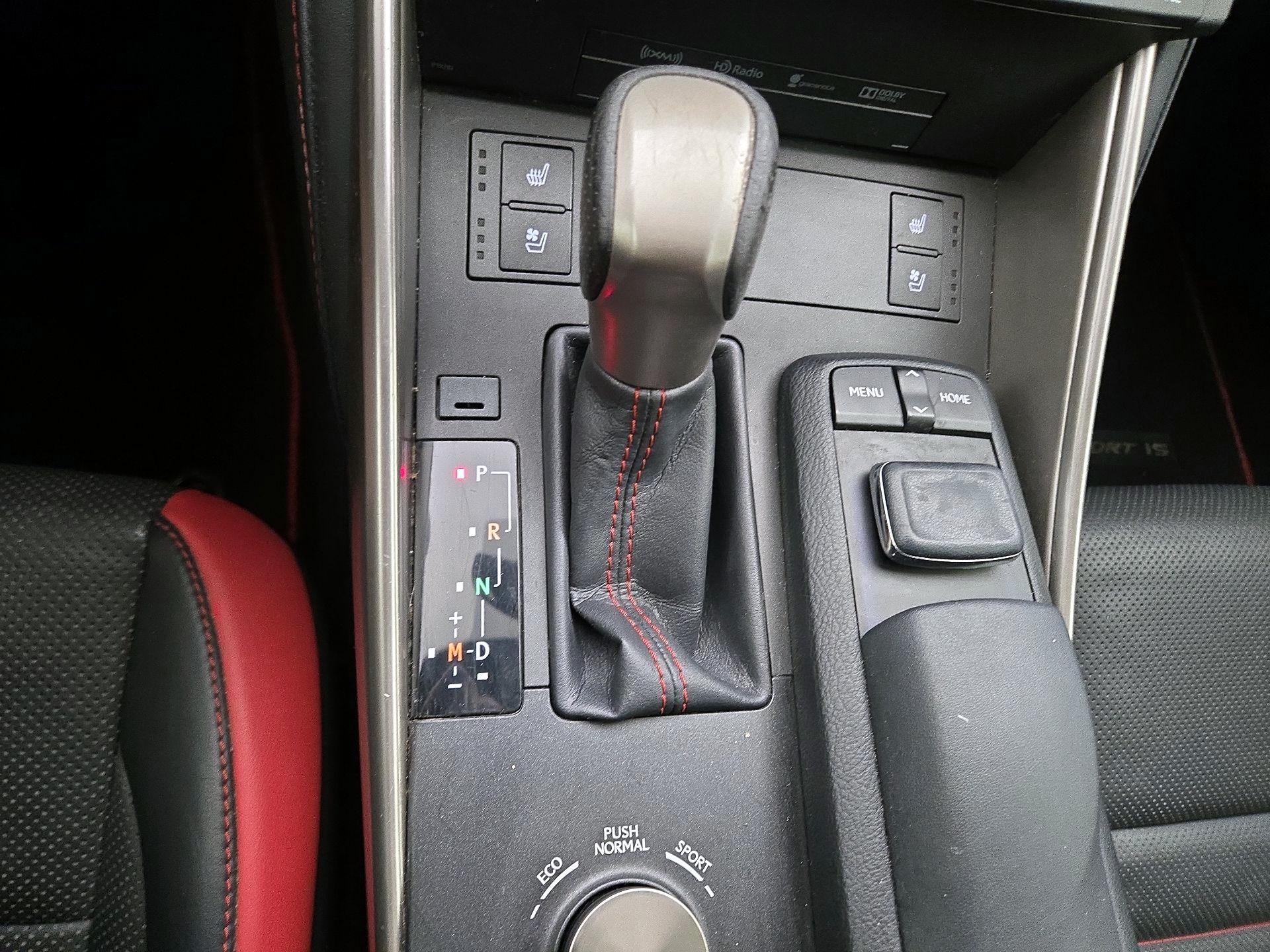 Thumbnail: 2015 Lexus IS - 17