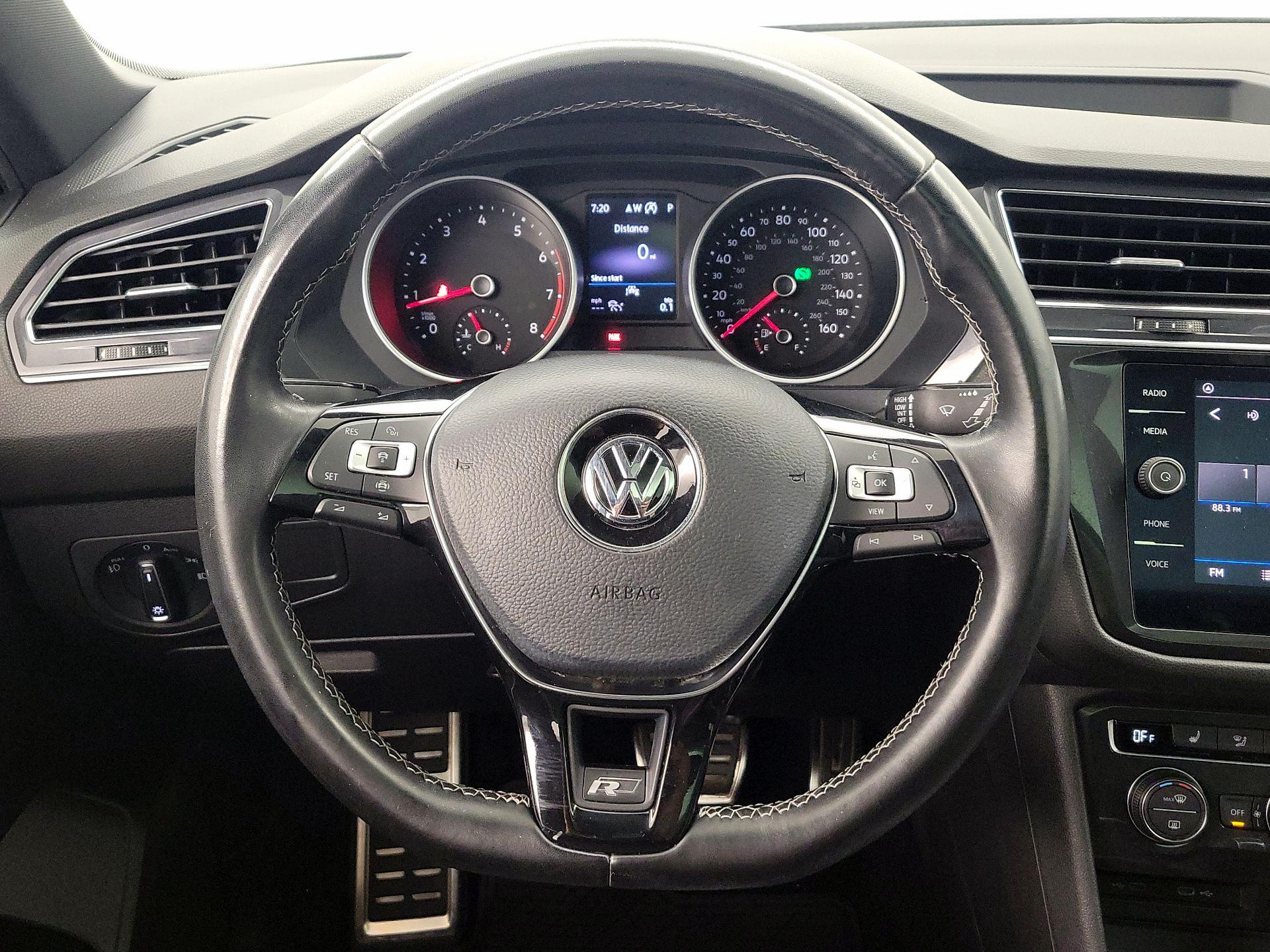 Thumbnail: 2021 Volkswagen Tiguan - 10