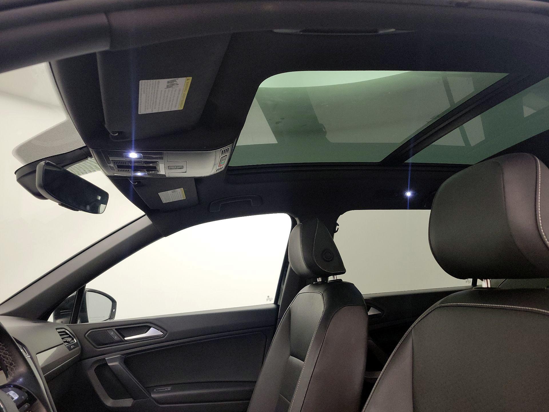 Thumbnail: 2021 Volkswagen Tiguan - 19