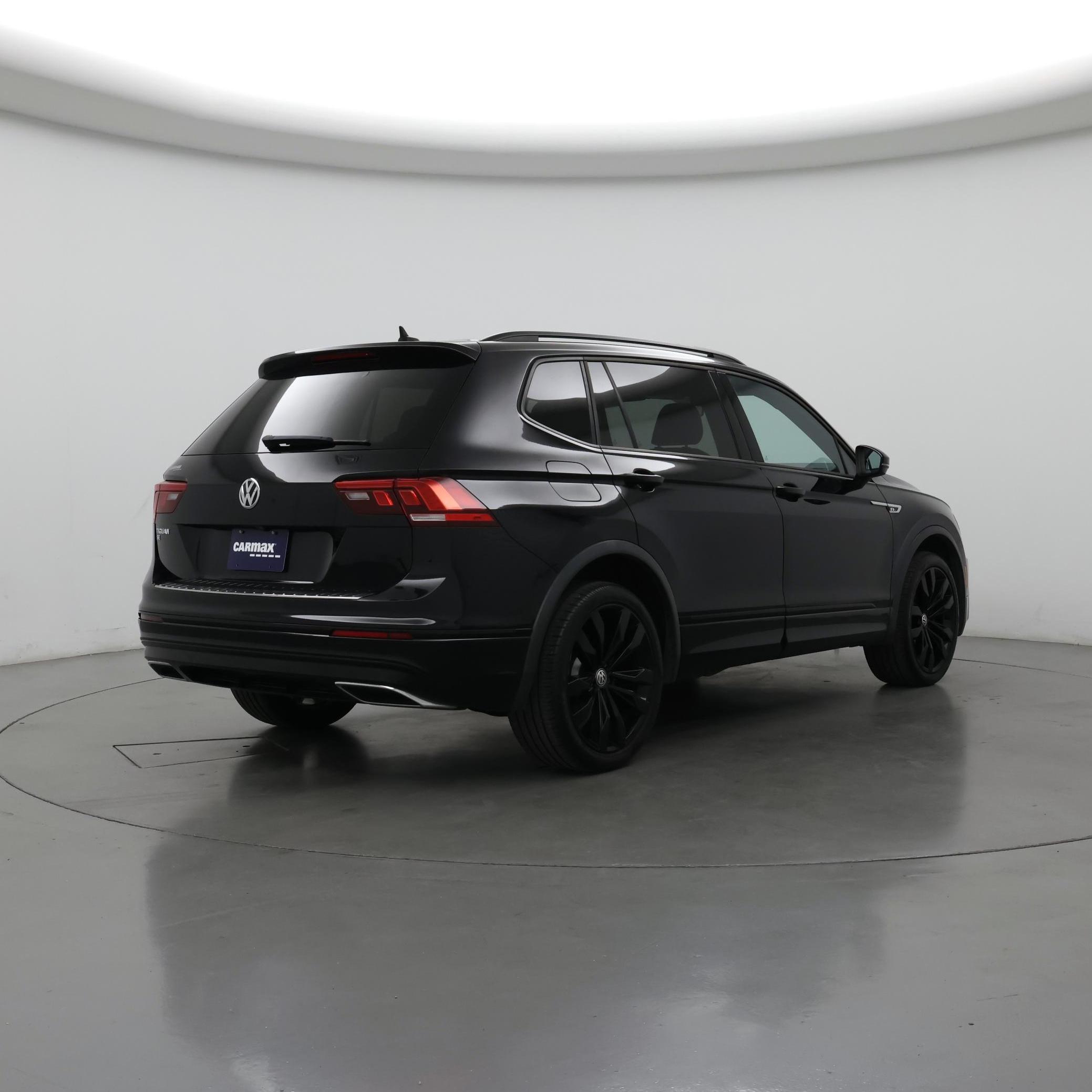 Thumbnail: 2021 Volkswagen Tiguan - 8