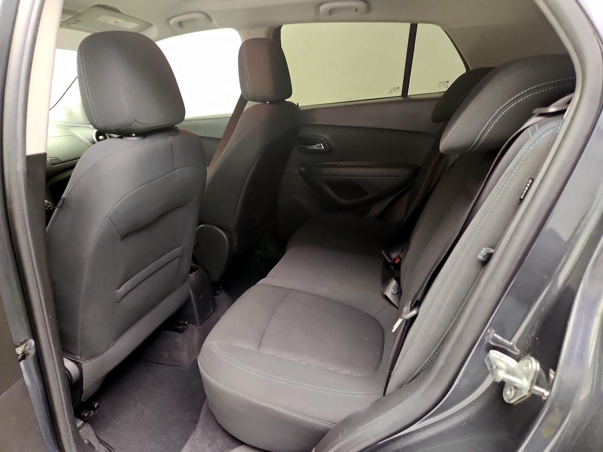 Thumbnail: 2016 Chevrolet Trax - 19