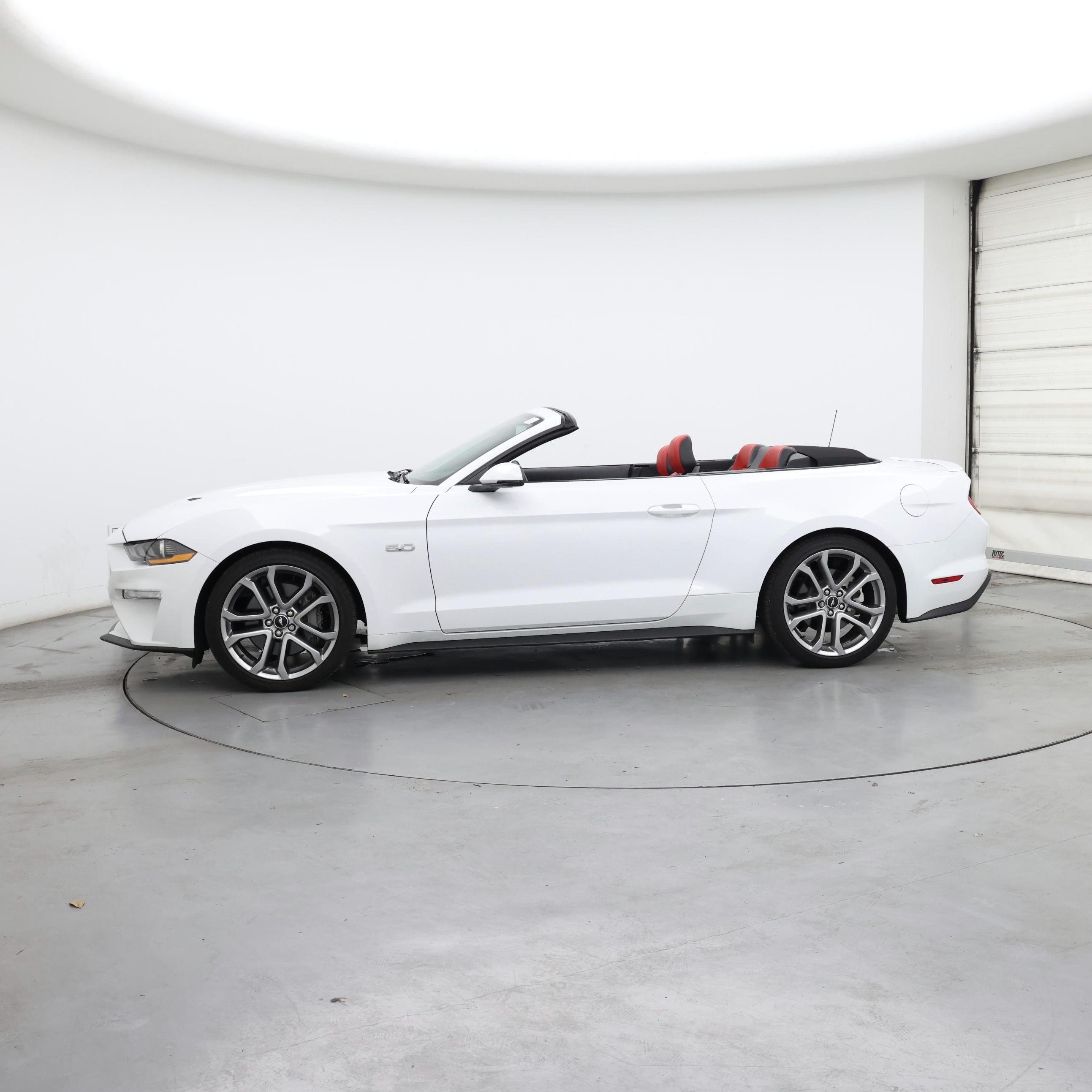 Thumbnail: 2022 Ford Mustang - 3