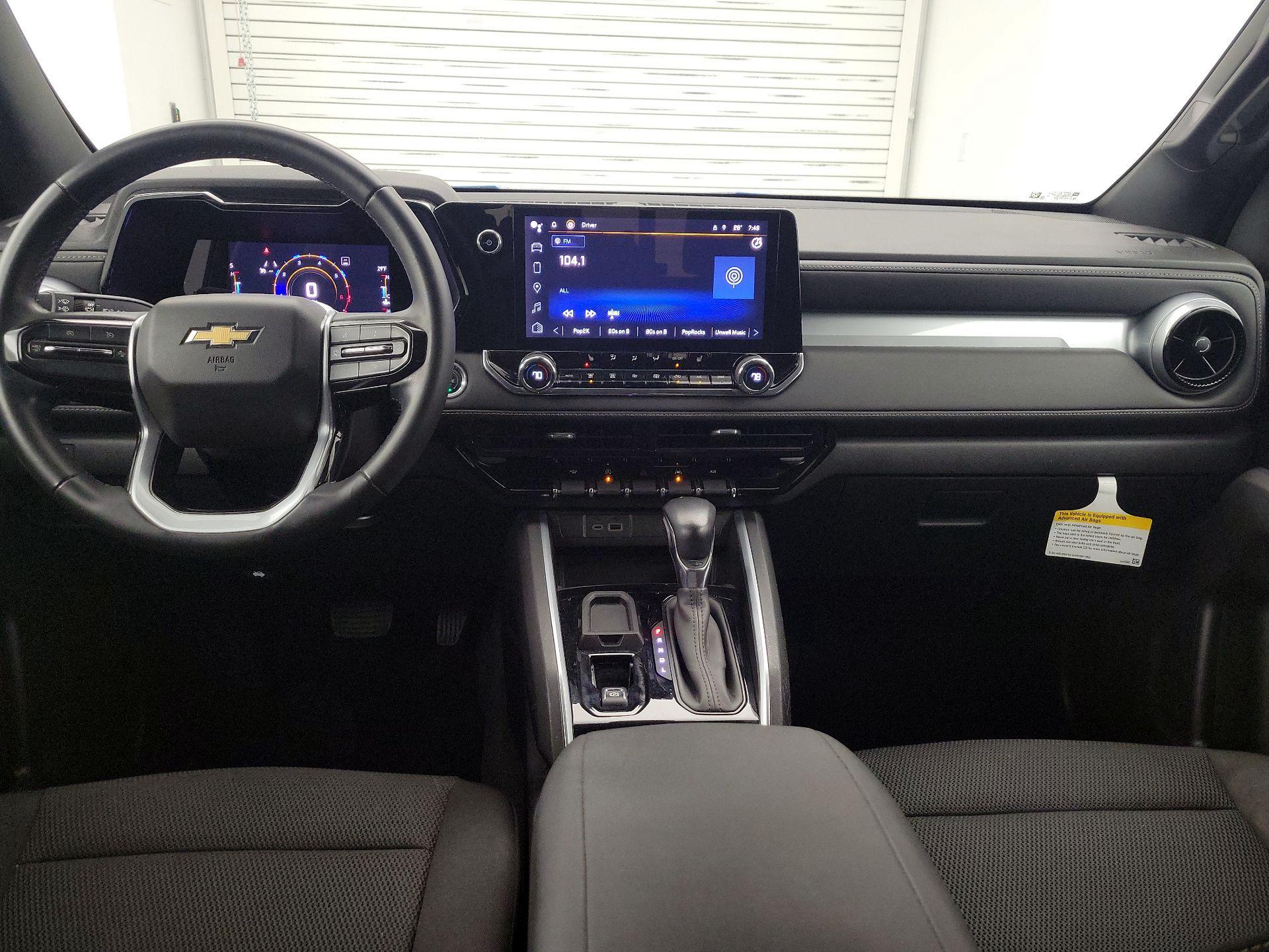 Thumbnail: 2023 Chevrolet Colorado - 9