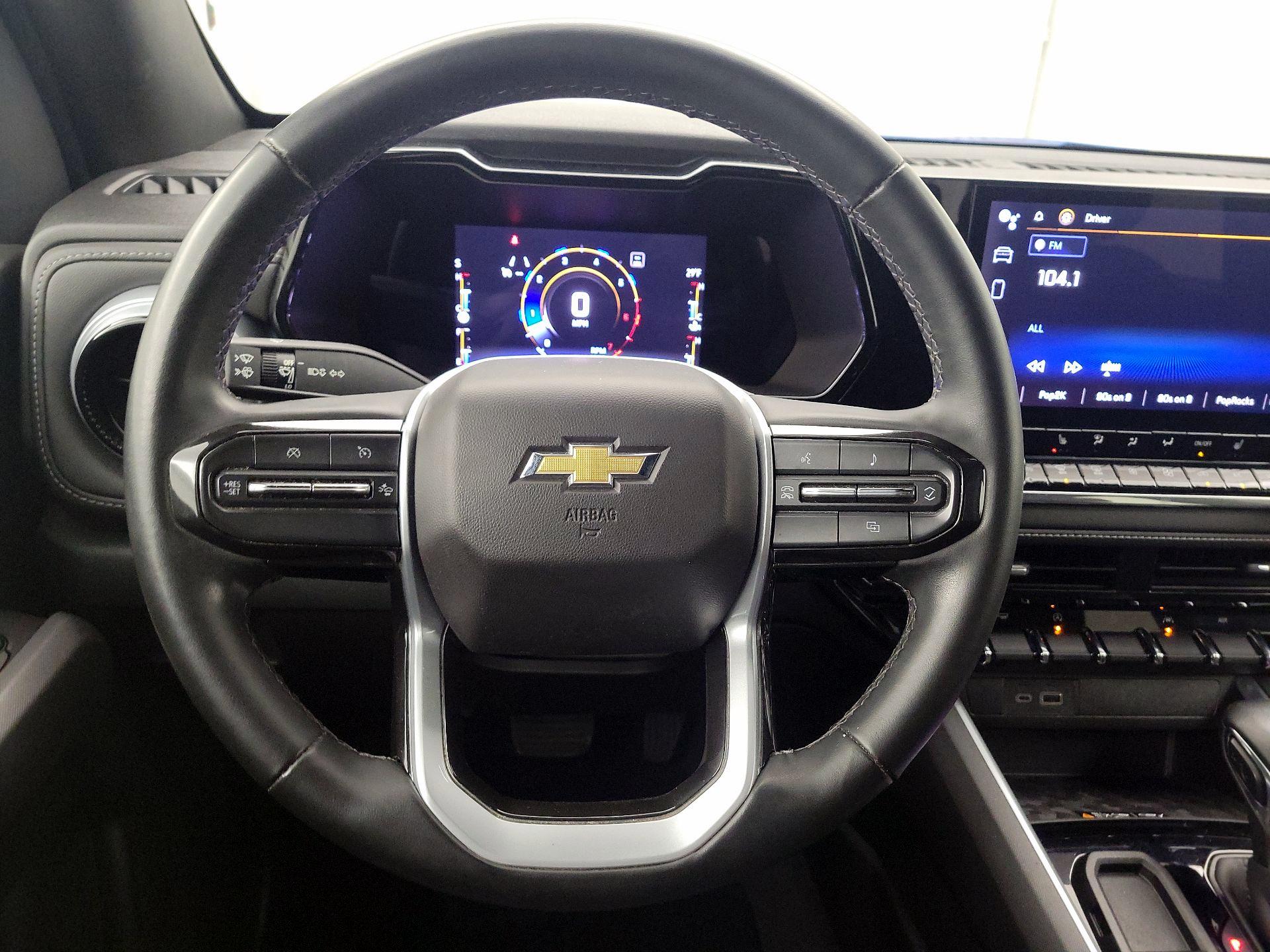 Thumbnail: 2023 Chevrolet Colorado - 10