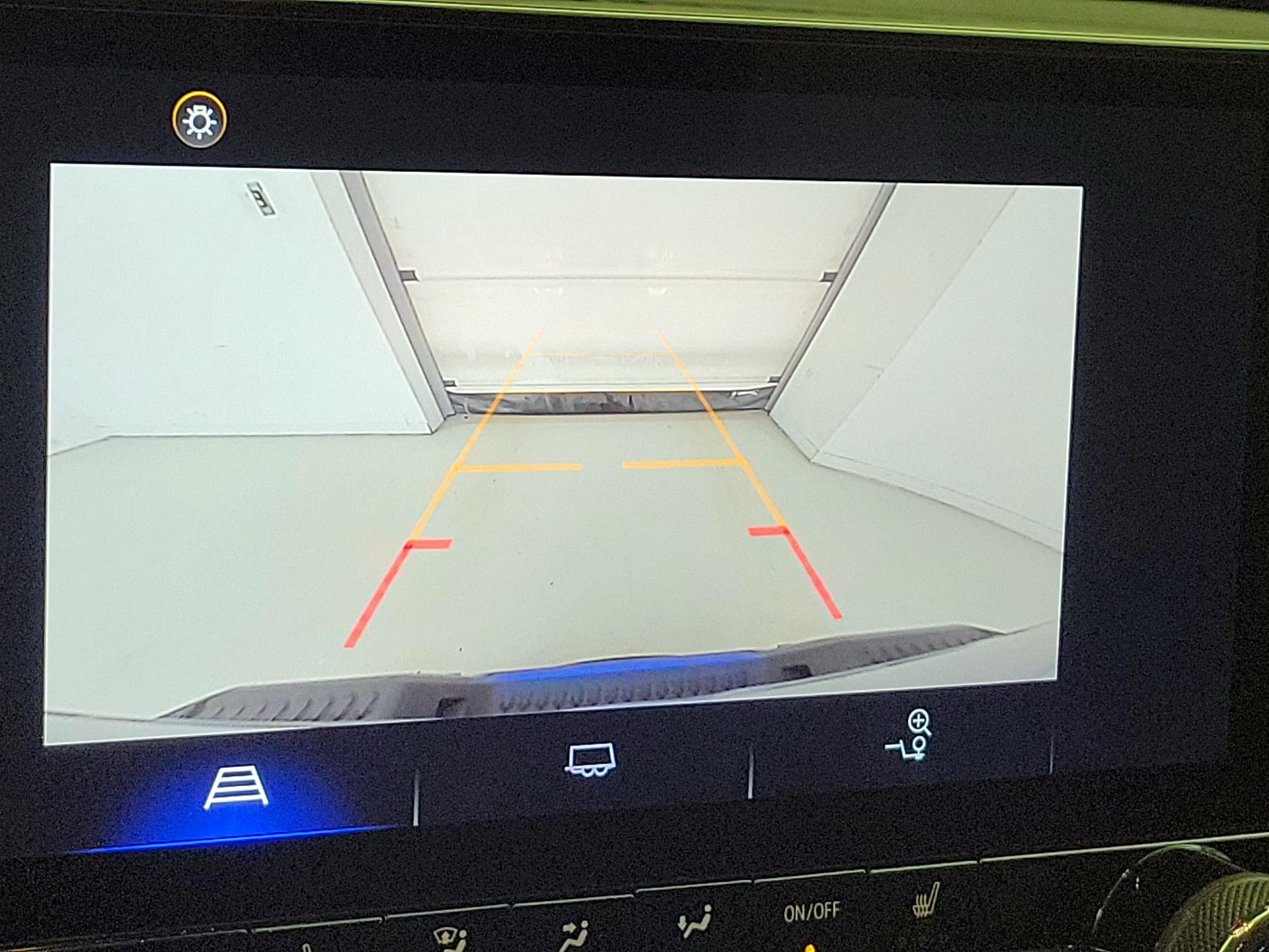 Thumbnail: 2023 Chevrolet Colorado - 15