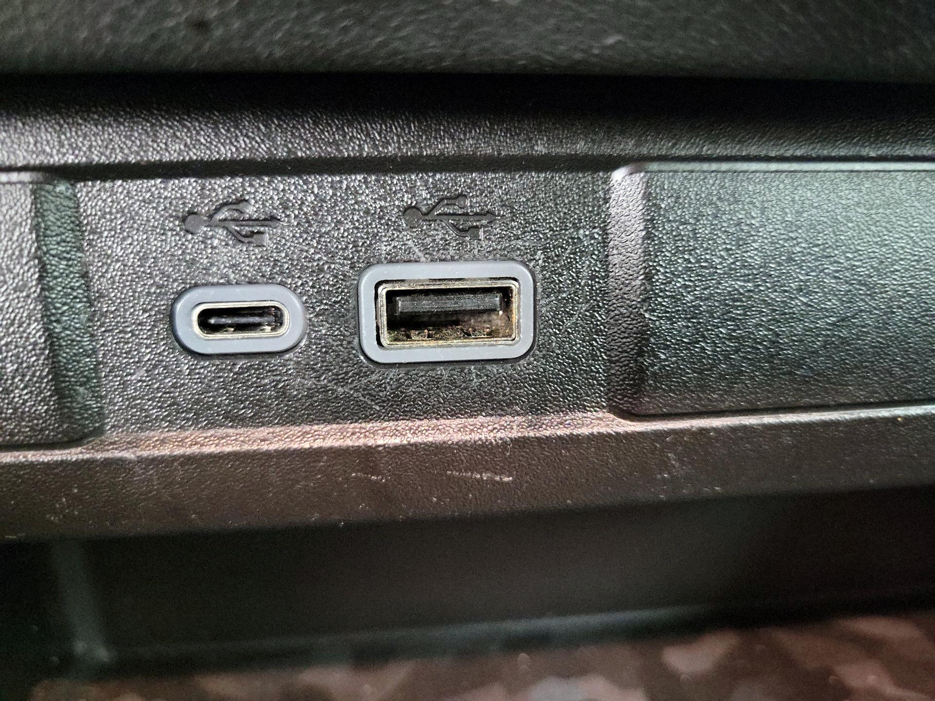 Thumbnail: 2023 Chevrolet Colorado - 19