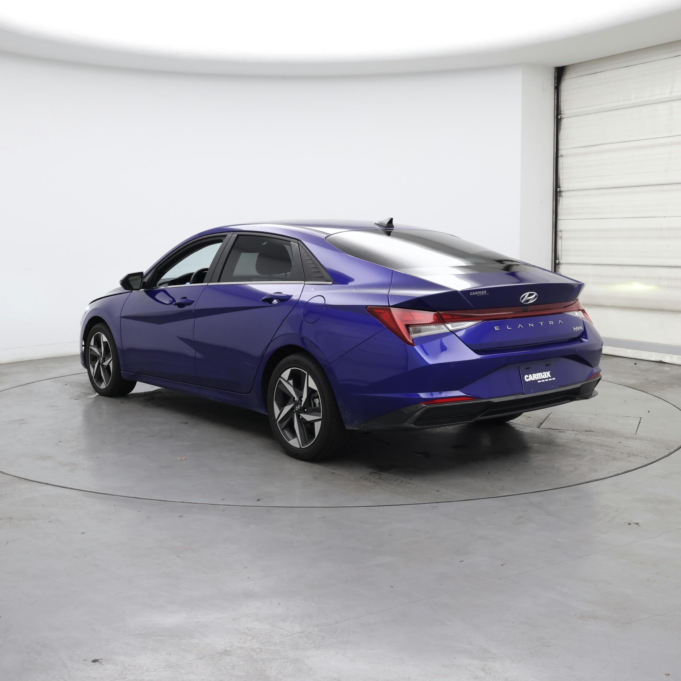 Thumbnail: 2023 Hyundai Elantra - 2