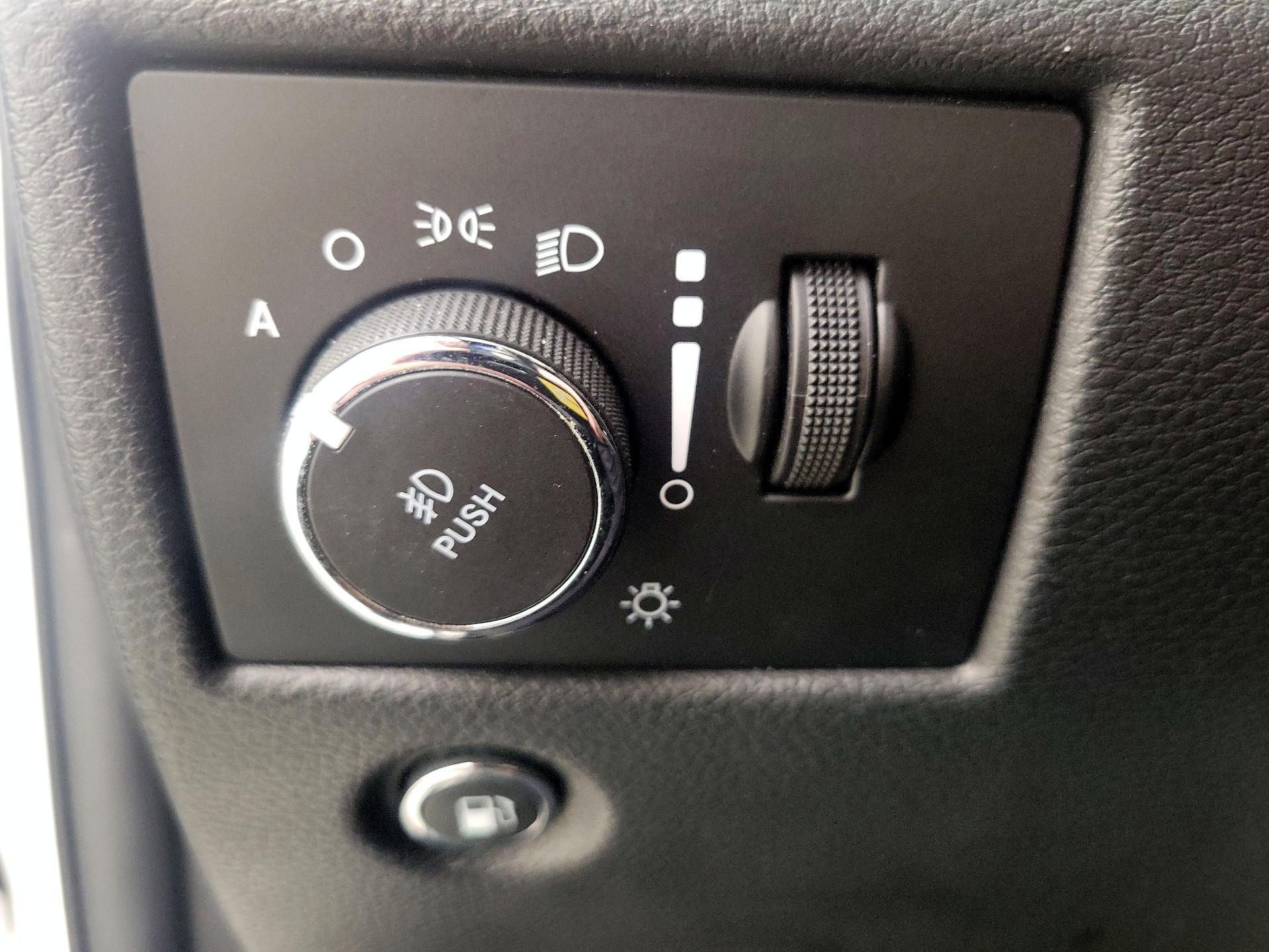 Thumbnail: 2020 Jeep Grand Cherokee - 13