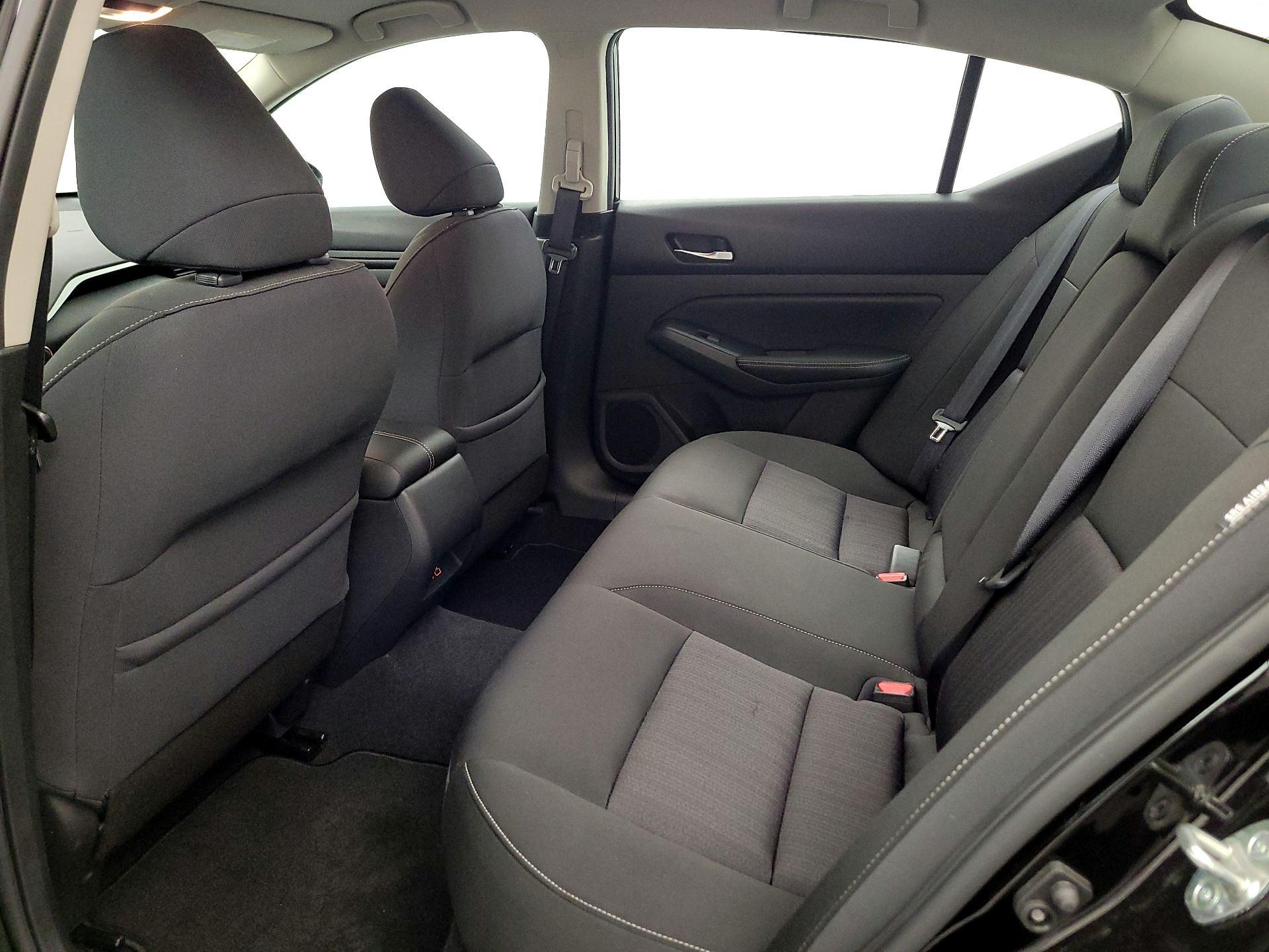 Thumbnail: 2020 Nissan Altima - 17