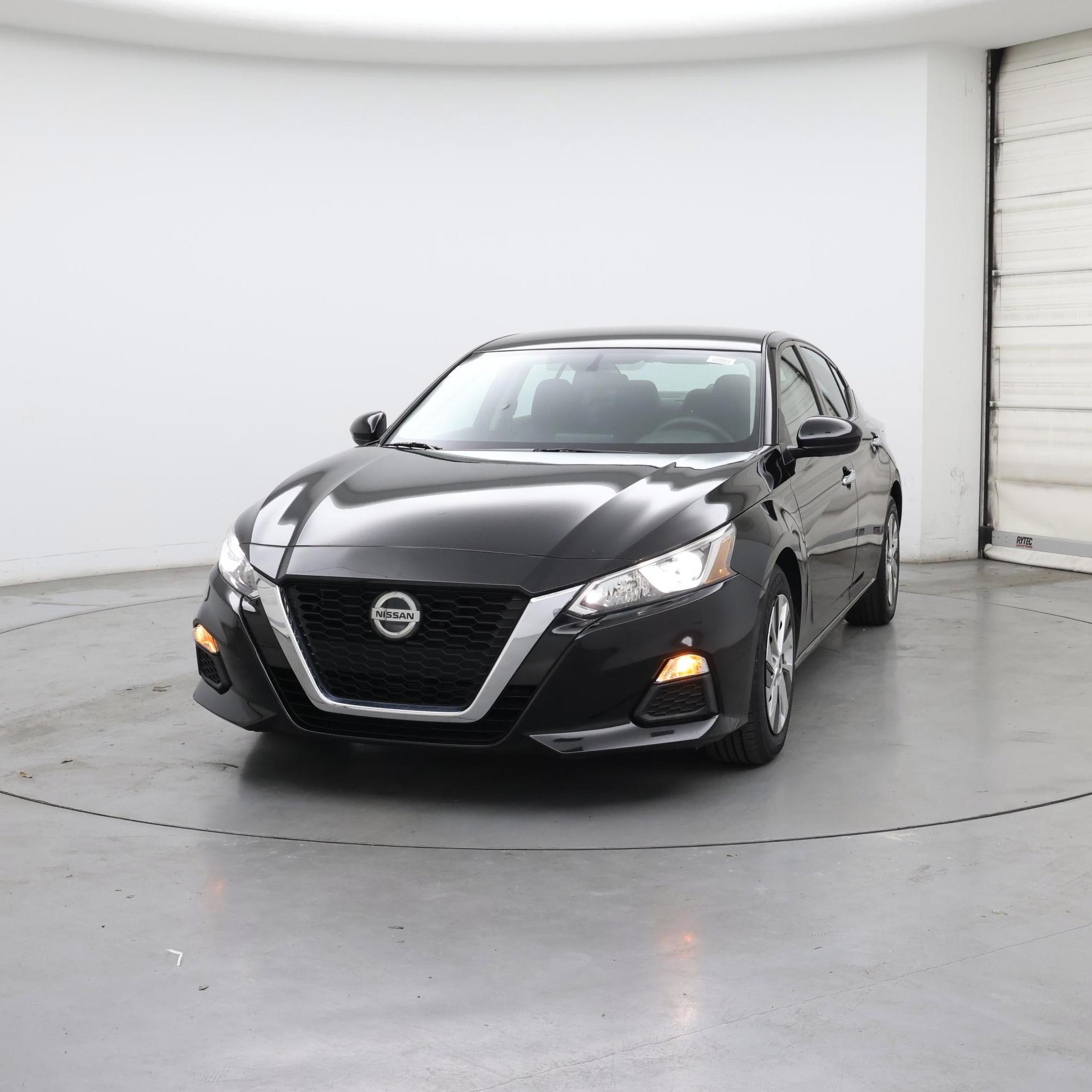 Thumbnail: 2020 Nissan Altima - 4