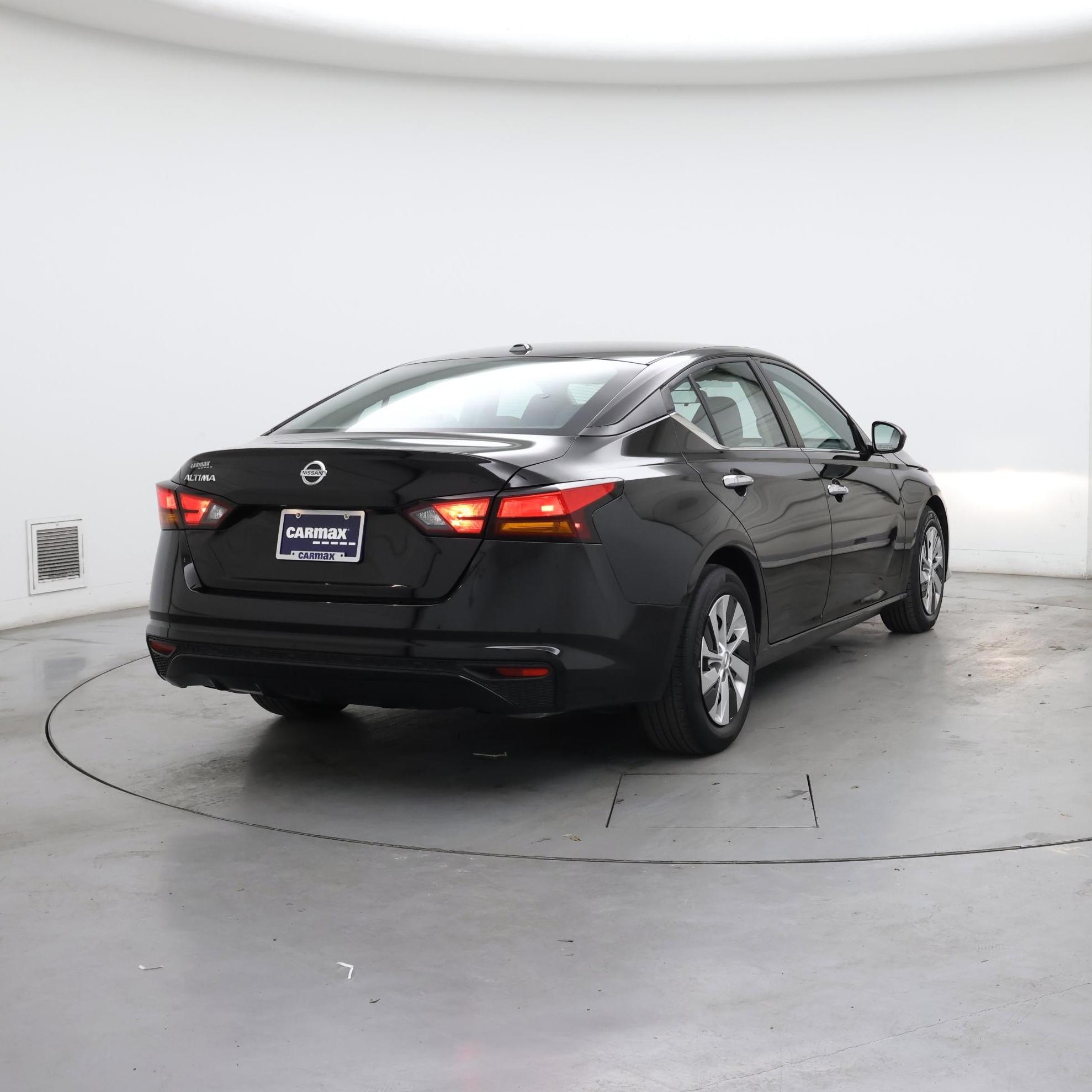 Thumbnail: 2020 Nissan Altima - 8