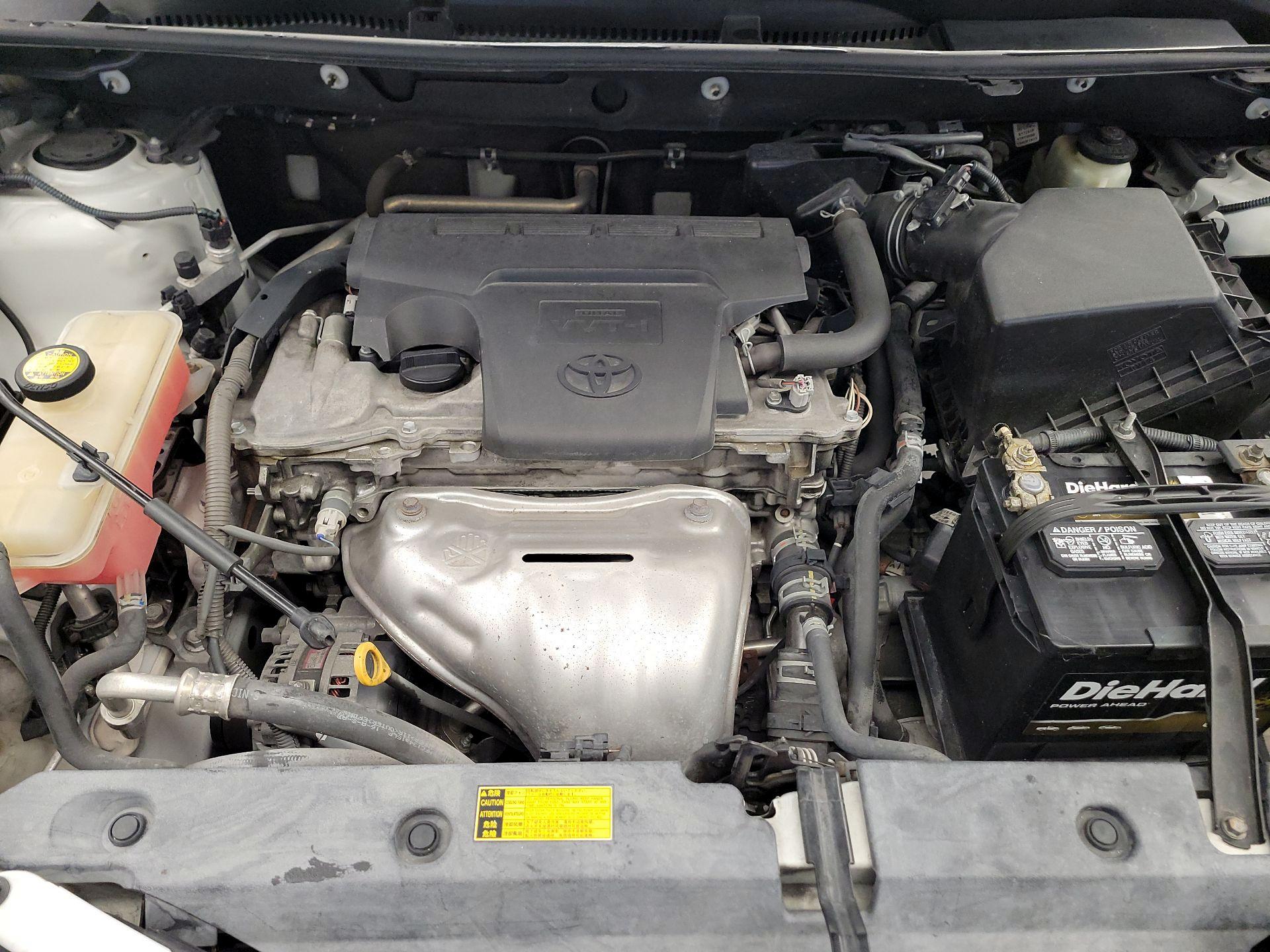 Thumbnail: 2015 Toyota RAV4 - 17