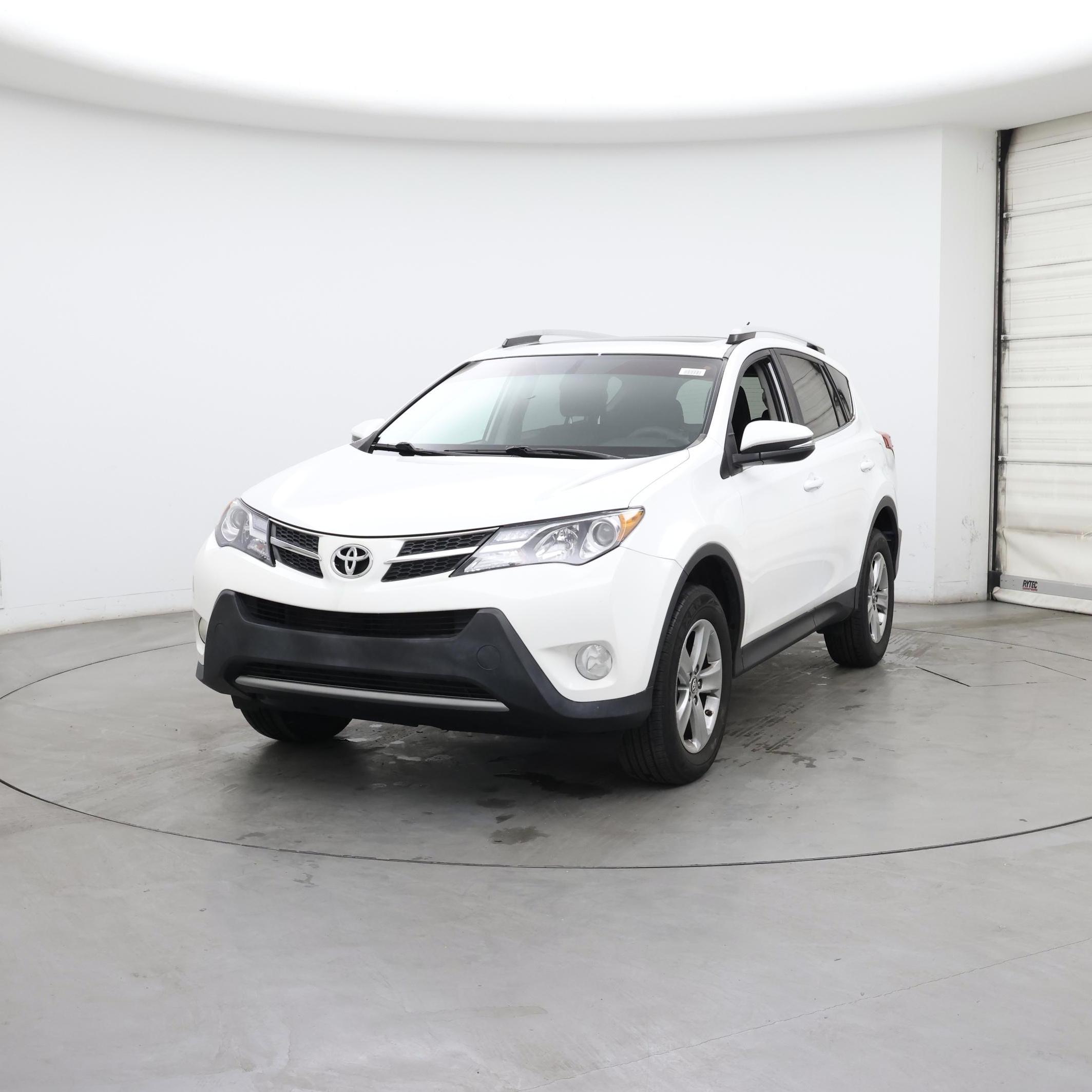 Thumbnail: 2015 Toyota RAV4 - 4