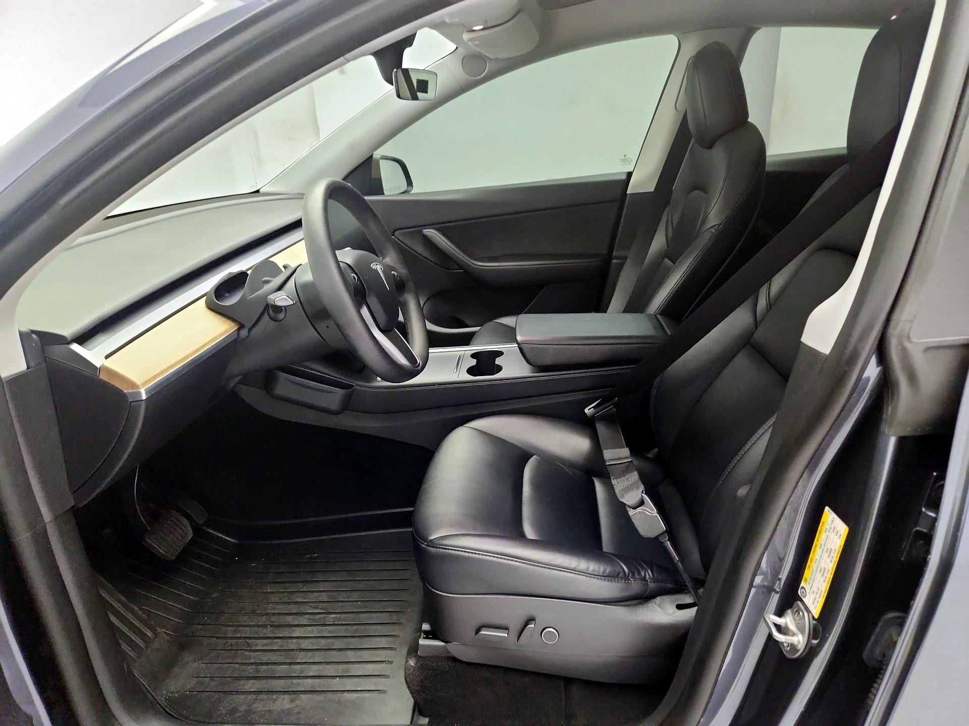 Thumbnail: 2022 Tesla Model Y - 11