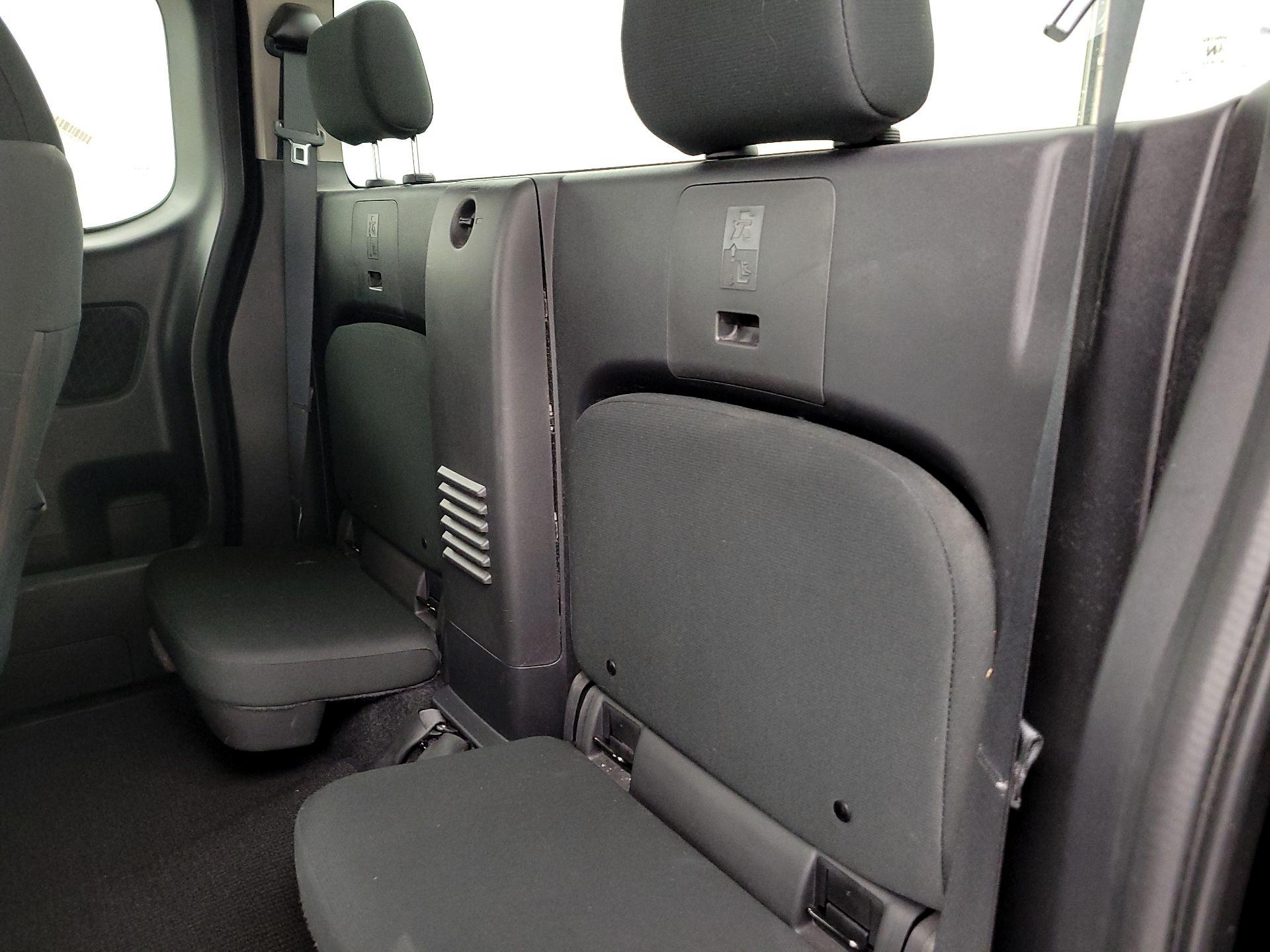 Thumbnail: 2022 Nissan Frontier - 19