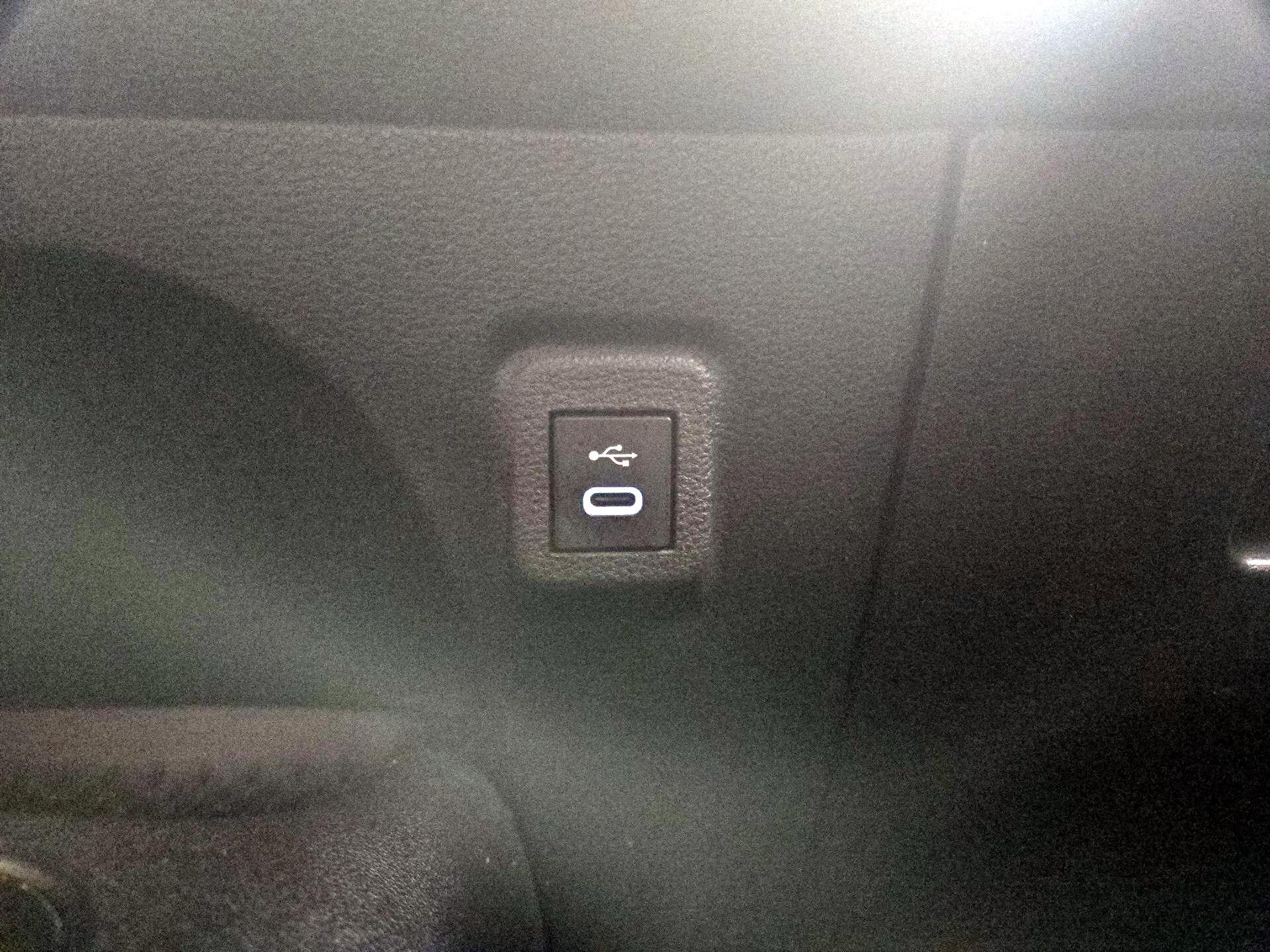 Thumbnail: 2023 Toyota Corolla - 18