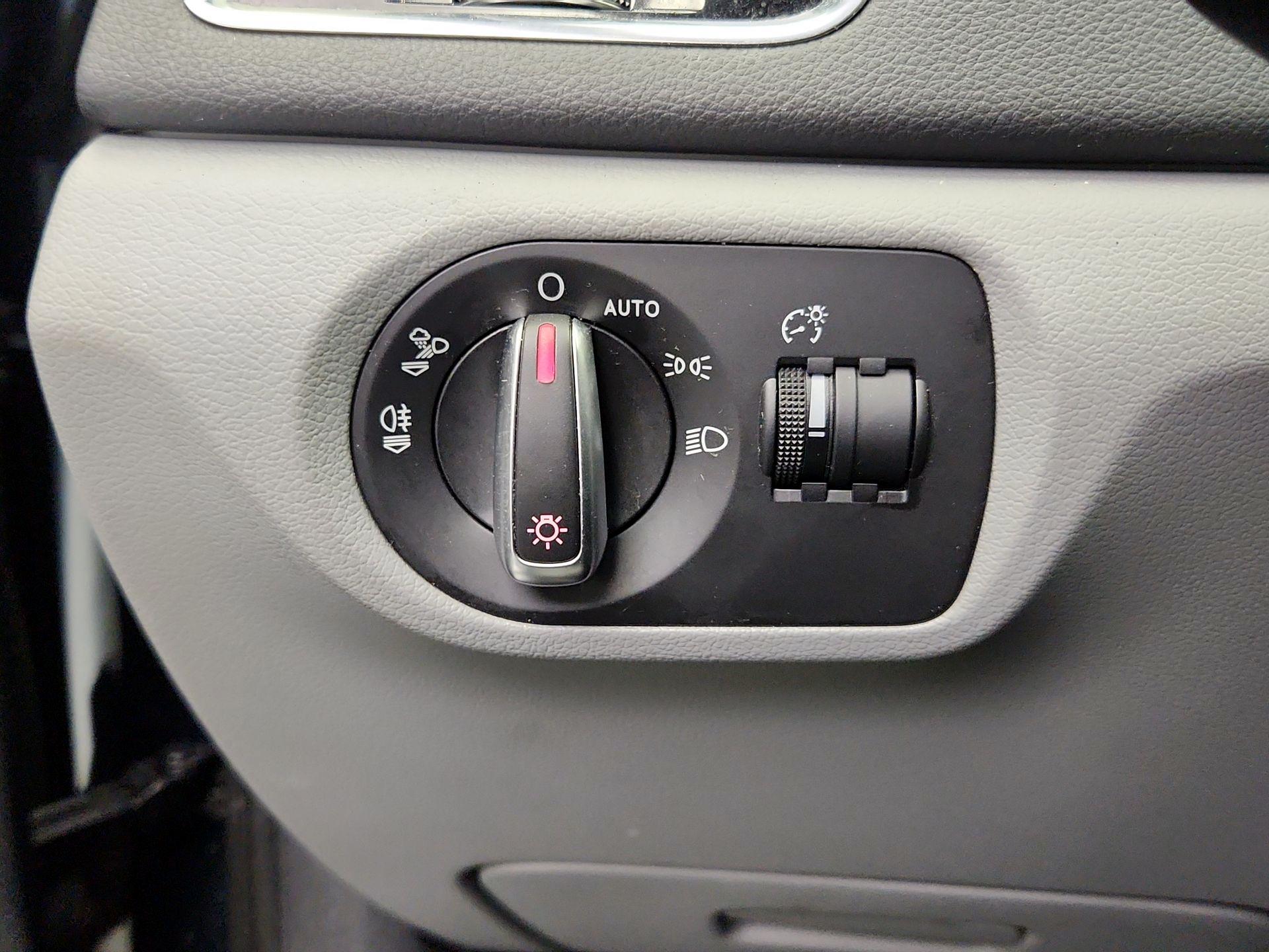 Thumbnail: 2018 Audi Q3 - 13